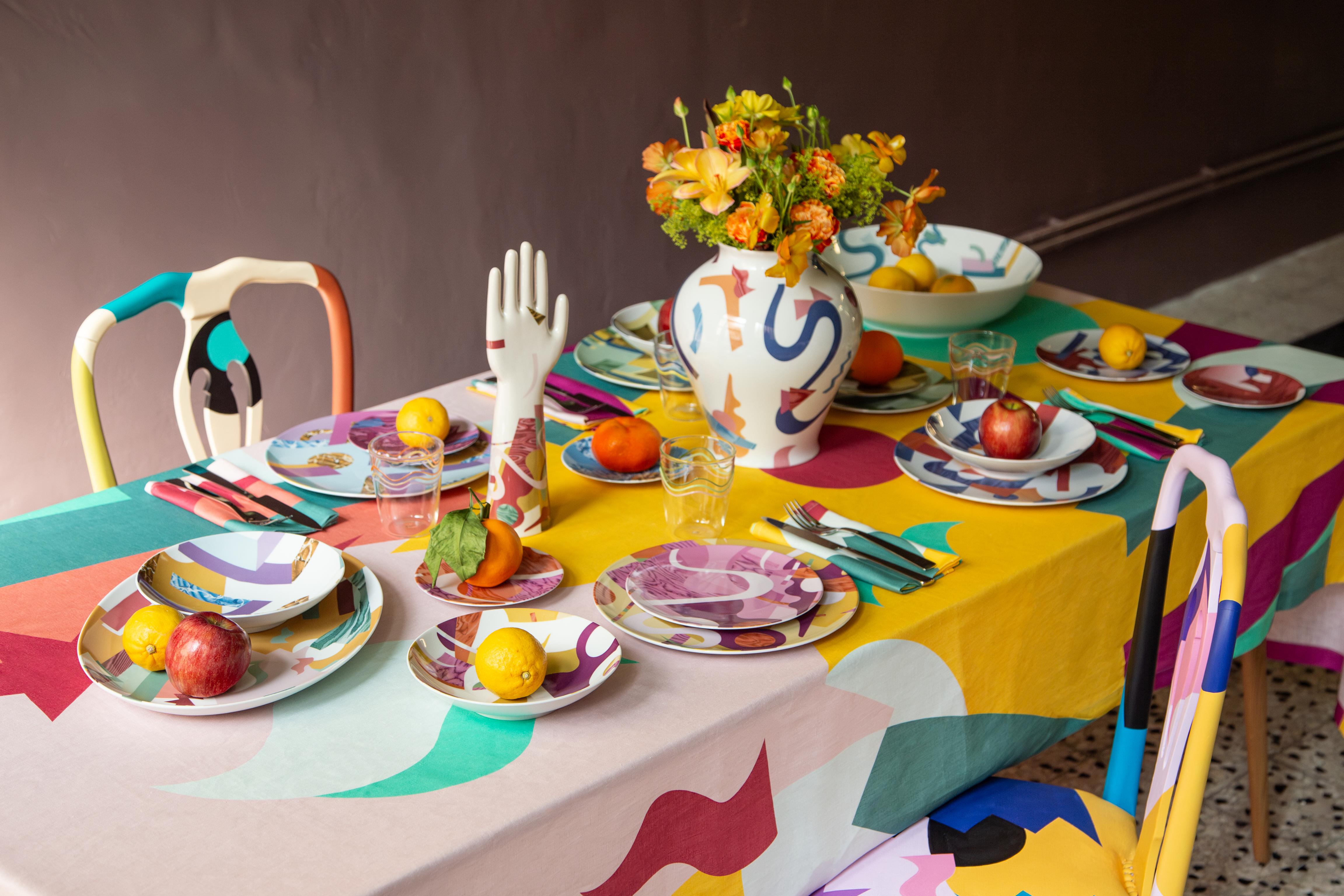 Alchimie, Six Contemporary Porcelain soup plates with Decorative Design For Sale 8