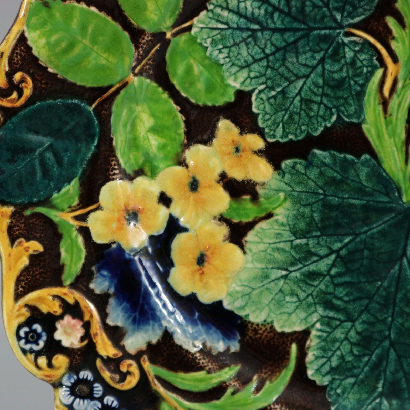 English Alcock Majolica Flower and Leaf Plate