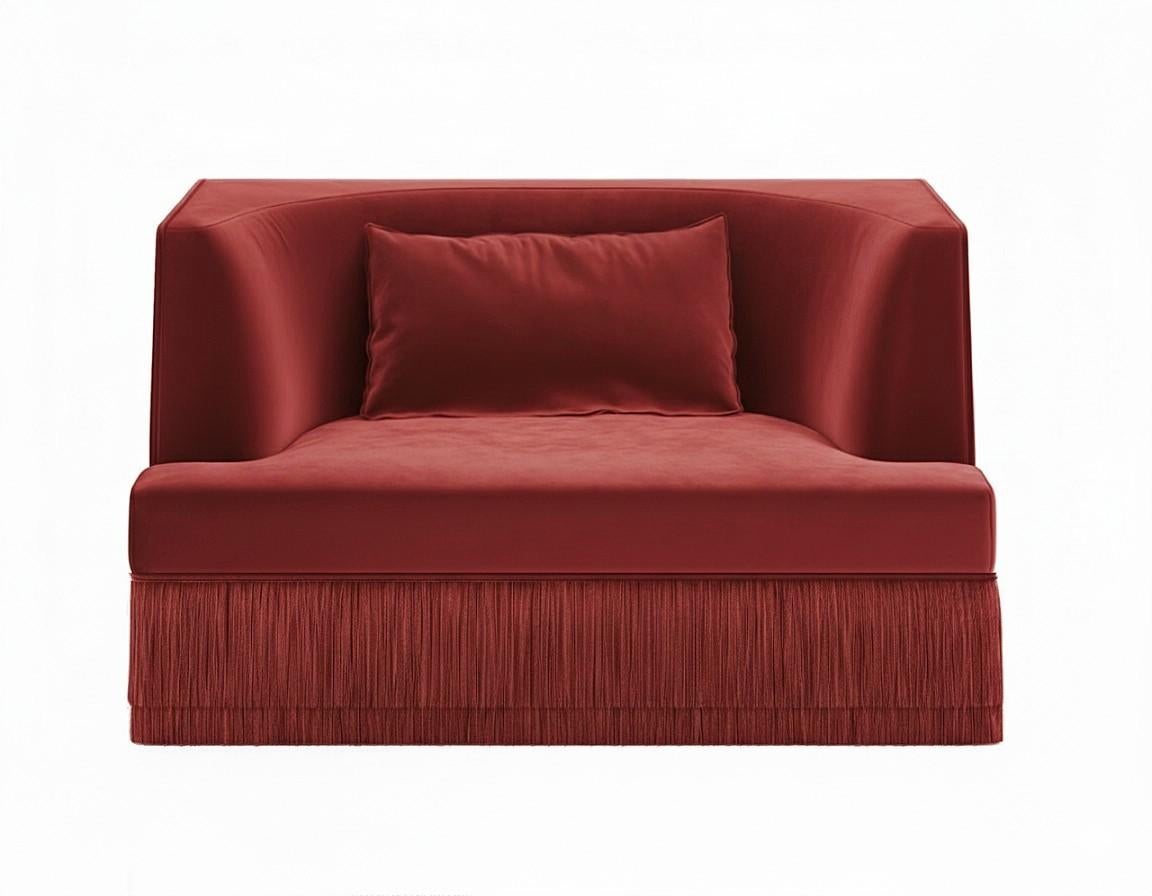 Une pièce sculpturale définie par sa silhouette architecturale et sa forme introspective. Le canapé Alcove présente un extérieur audacieux - rectangulaire et linéaire - qui révèle délicatement une courbe intérieure douce et concave. Le Design/One