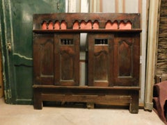 Alcove (bed) in walnut with sliding doors, France