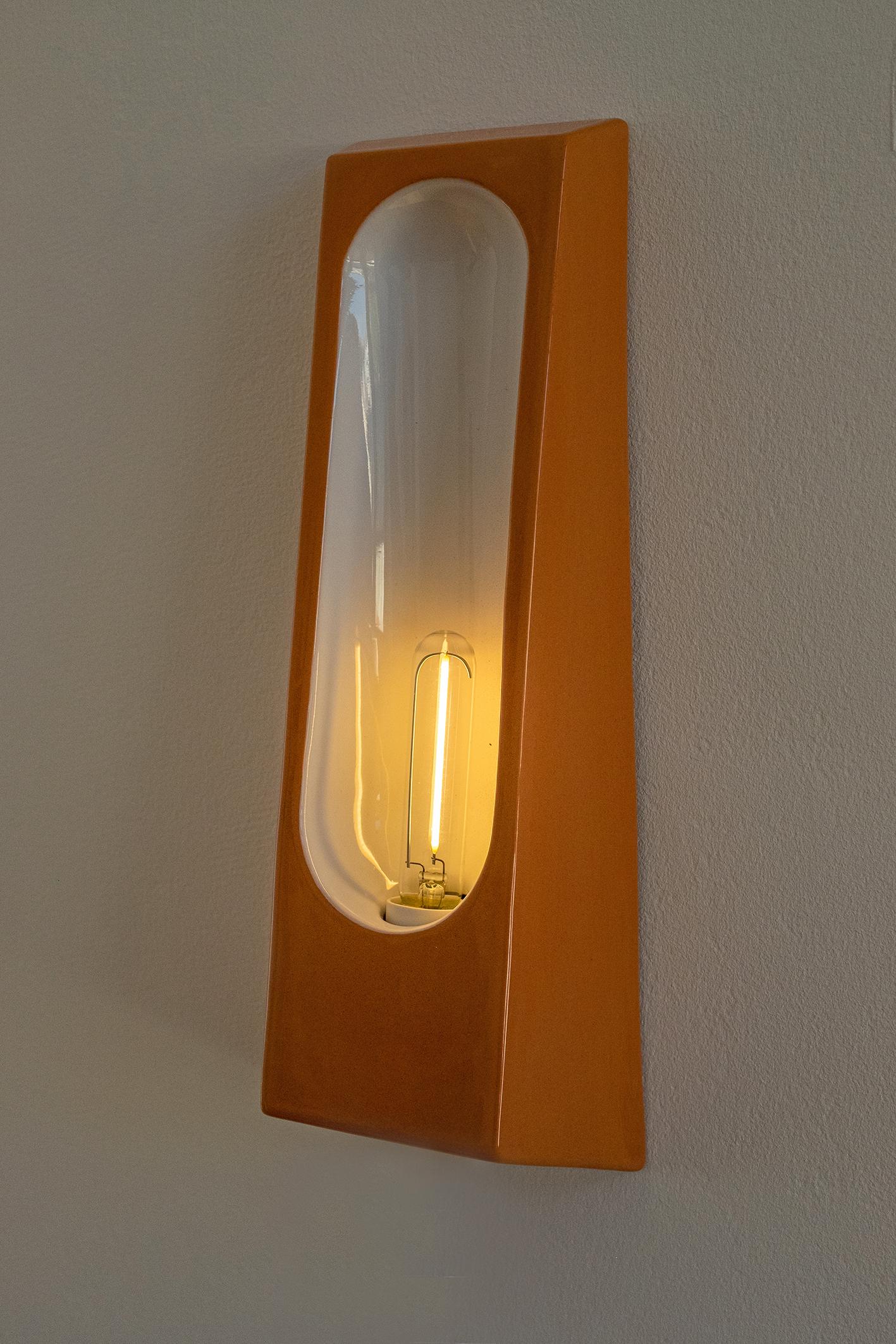 Lámpara de pared Alcove Terra Branco G de Violaine d'Harcourt Portugués en venta