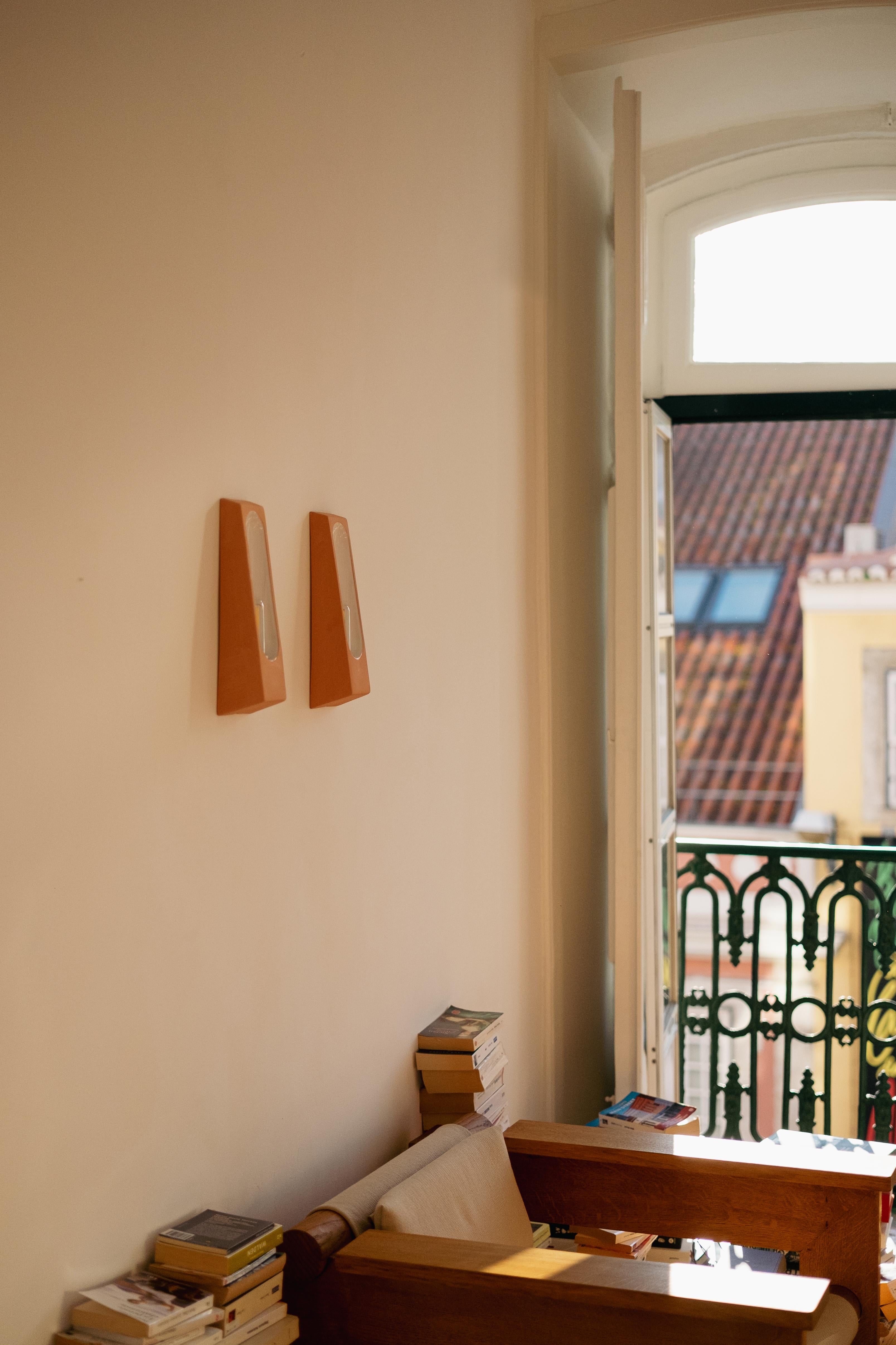 Lámpara de pared Alcove Terra Branco G de Violaine d'Harcourt Terracota en venta