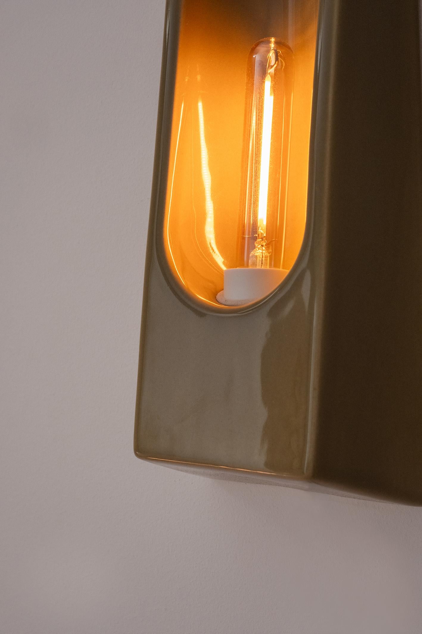 Ceramic Alcove Tilleul UL For Sale