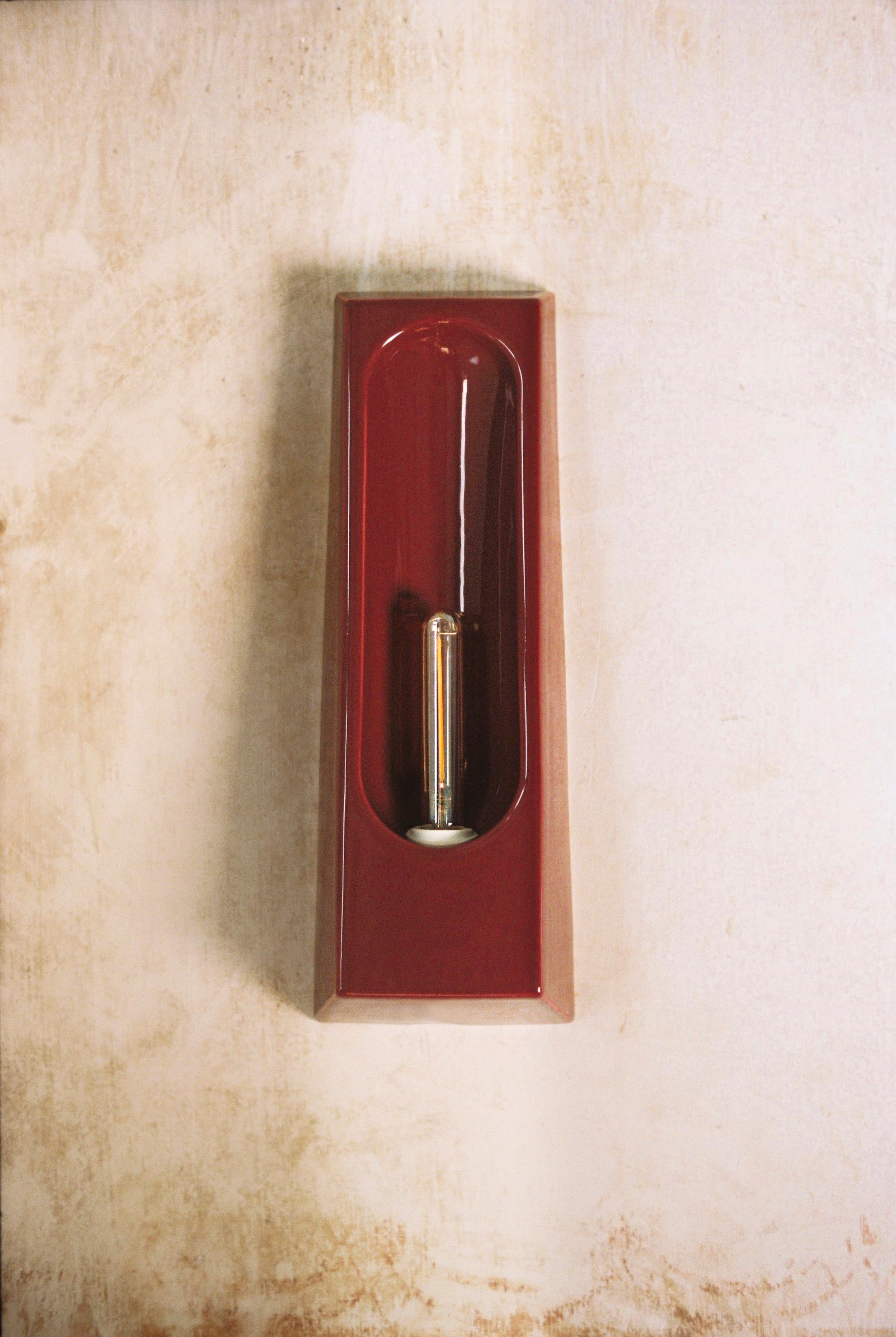 Lámpara de pared Alcove Tinto de Violaine d'Harcourt Portugués en venta
