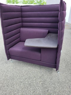 Alcôve Work Lounge von Ronan and Erwan Bouroullec, violetter Stoff, Vitra