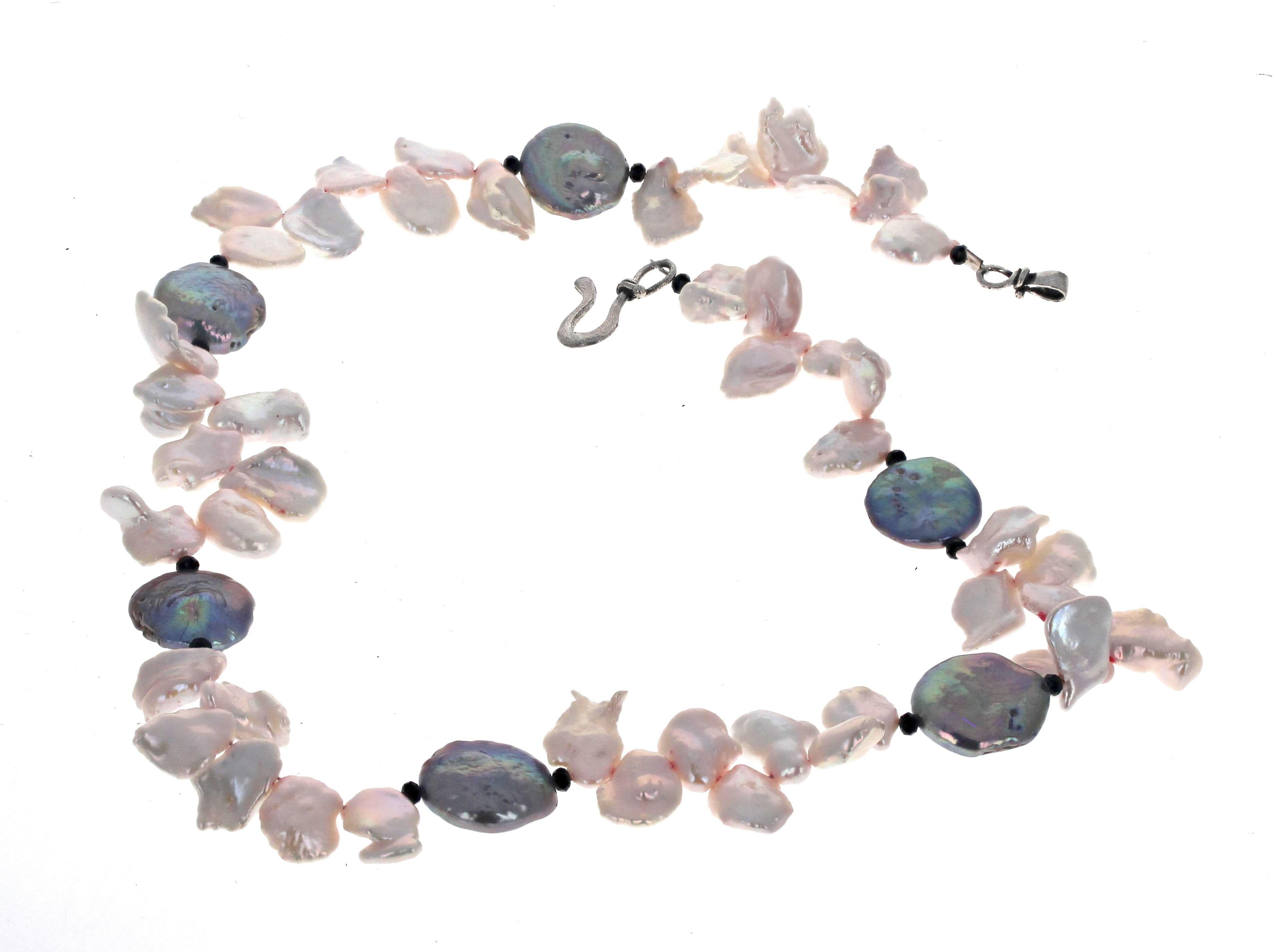 ALD Elegante Collar de Perlas Auténticas y Conchas de Perla 18 en venta 1