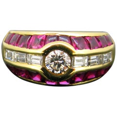 Anello da cocktail Aldebert Contemporary Ruby Diamonds in oro giallo