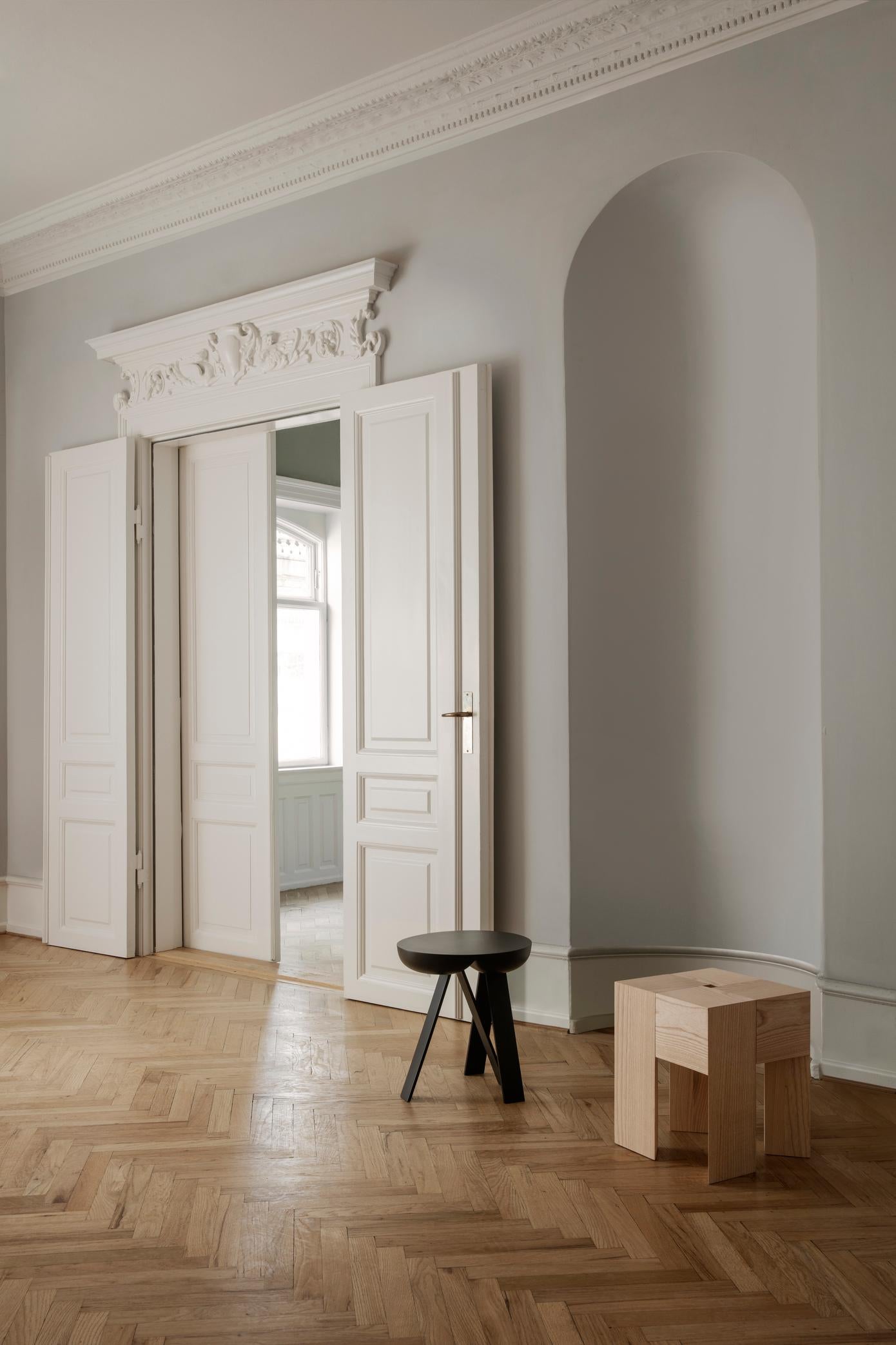 Aldo Bakker 'Triangle' Wood Stool or Side Table by Karakter In New Condition For Sale In Barcelona, Barcelona