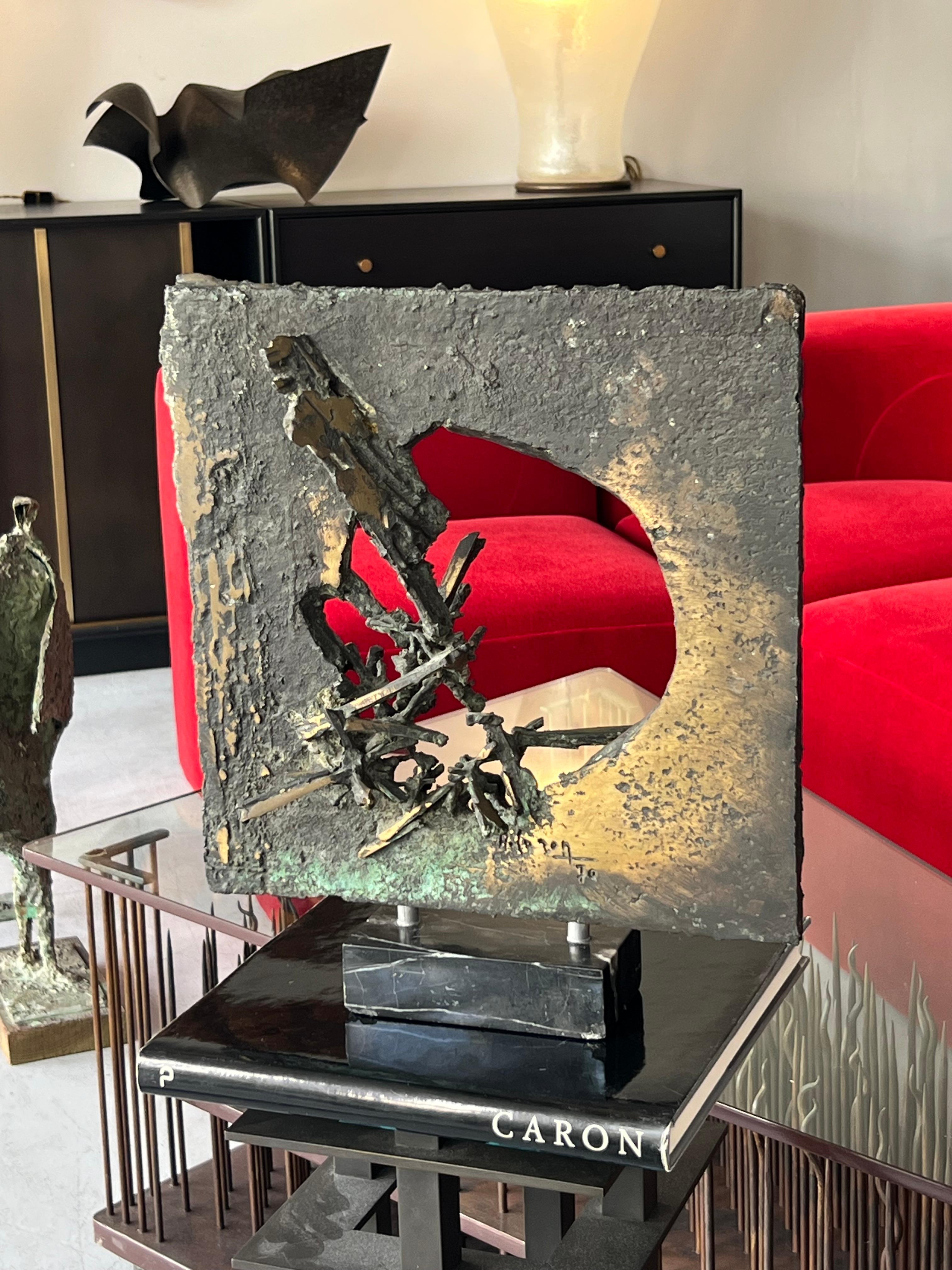 Aldo Caron Abstrakte Bronze-Skulptur mit Buch (Italienisch) im Angebot