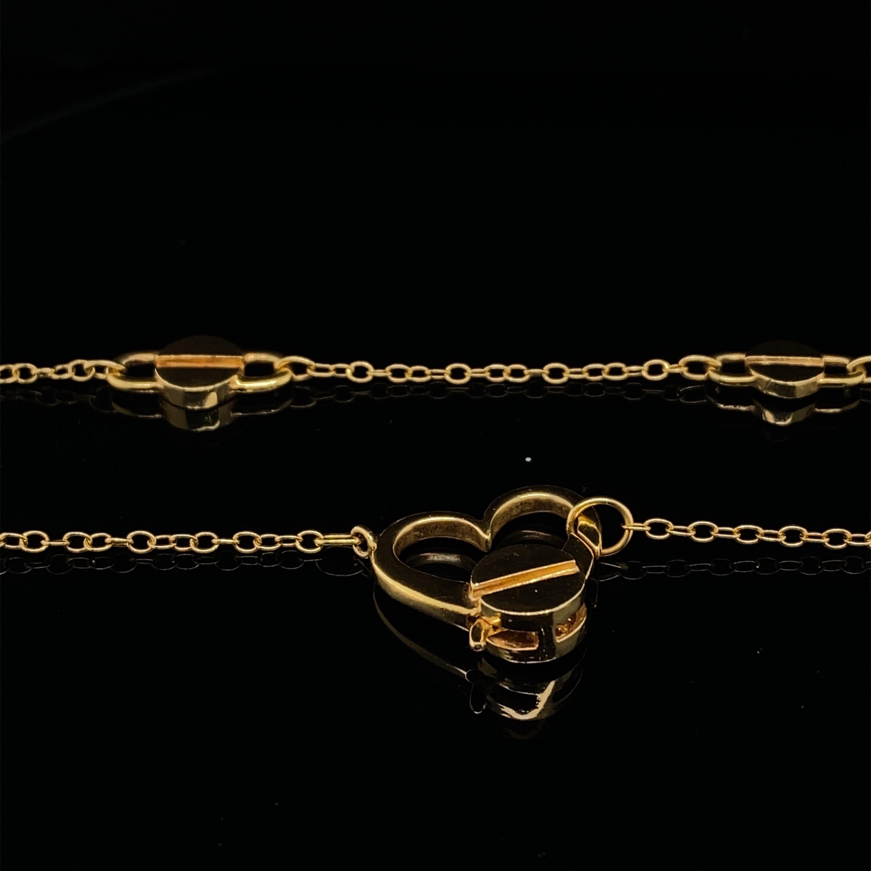 An Aldo Cipullo Long Love chain in 18 karat gold.

A stylish and ultra rare gold longchain by Aldo Cipullo.  The 18 karat yellow gold long chain is 36 inches in length and interspaced with Cipullo's iconic screw heads and terminating in a