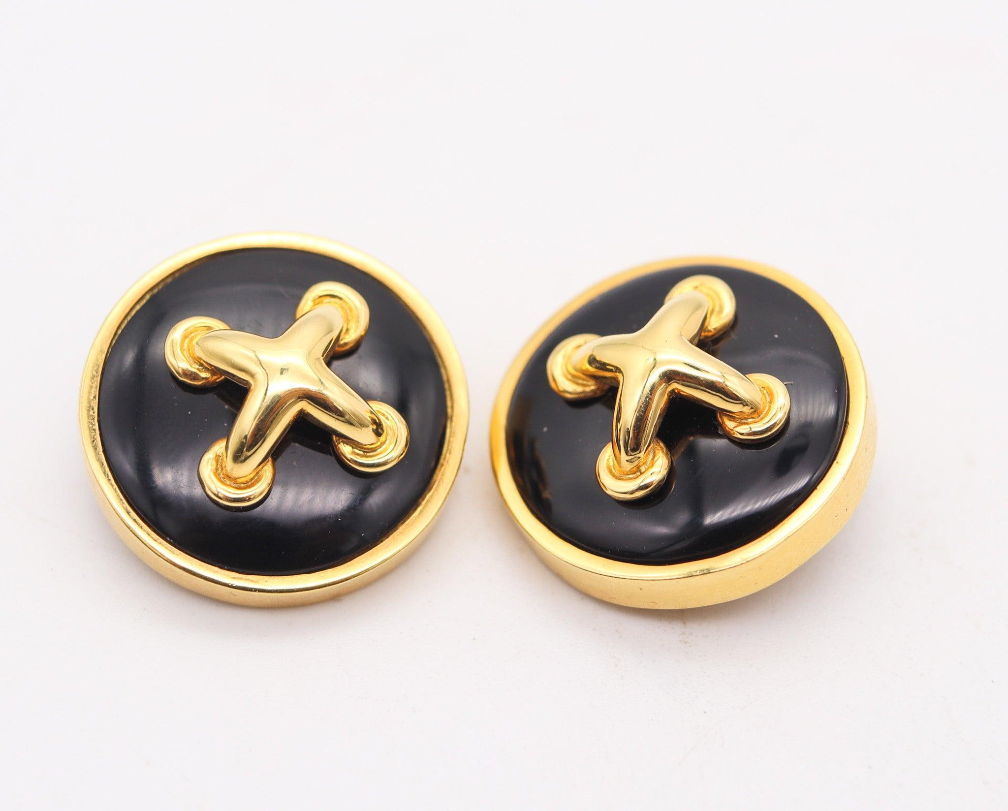 Modernist ALDO CIPULLO 1973 Buttons Knots Clips On Earrings In 18Kt Gold With Onyxes. For Sale
