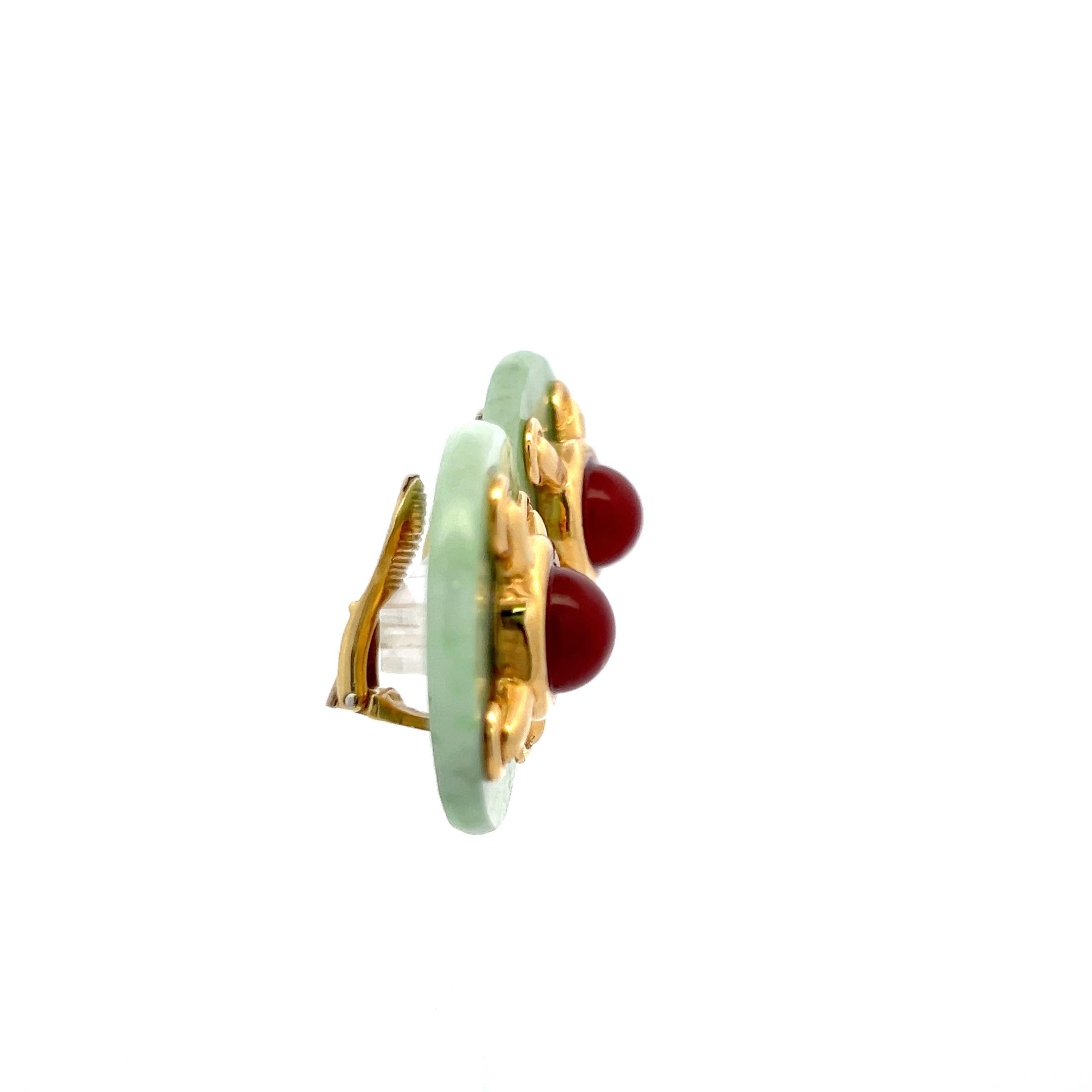 Aldo Cipullo - Boucles d'oreilles à clip en or jaune 18 carats et jade cornaline Bon état - En vente à New York, NY
