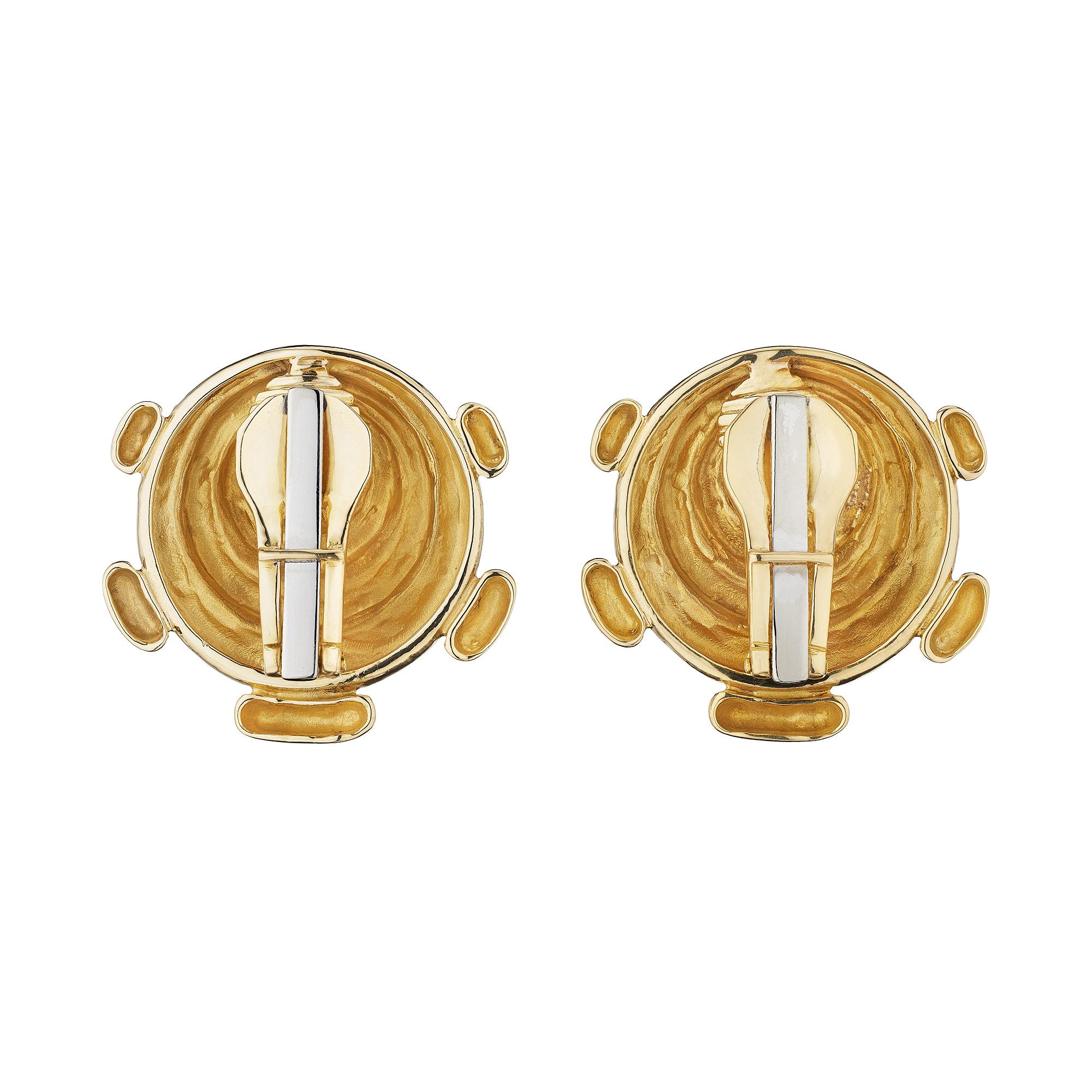 Modernist Aldo Cipullo Cartier Gold Sputnik Clip Earrings For Sale