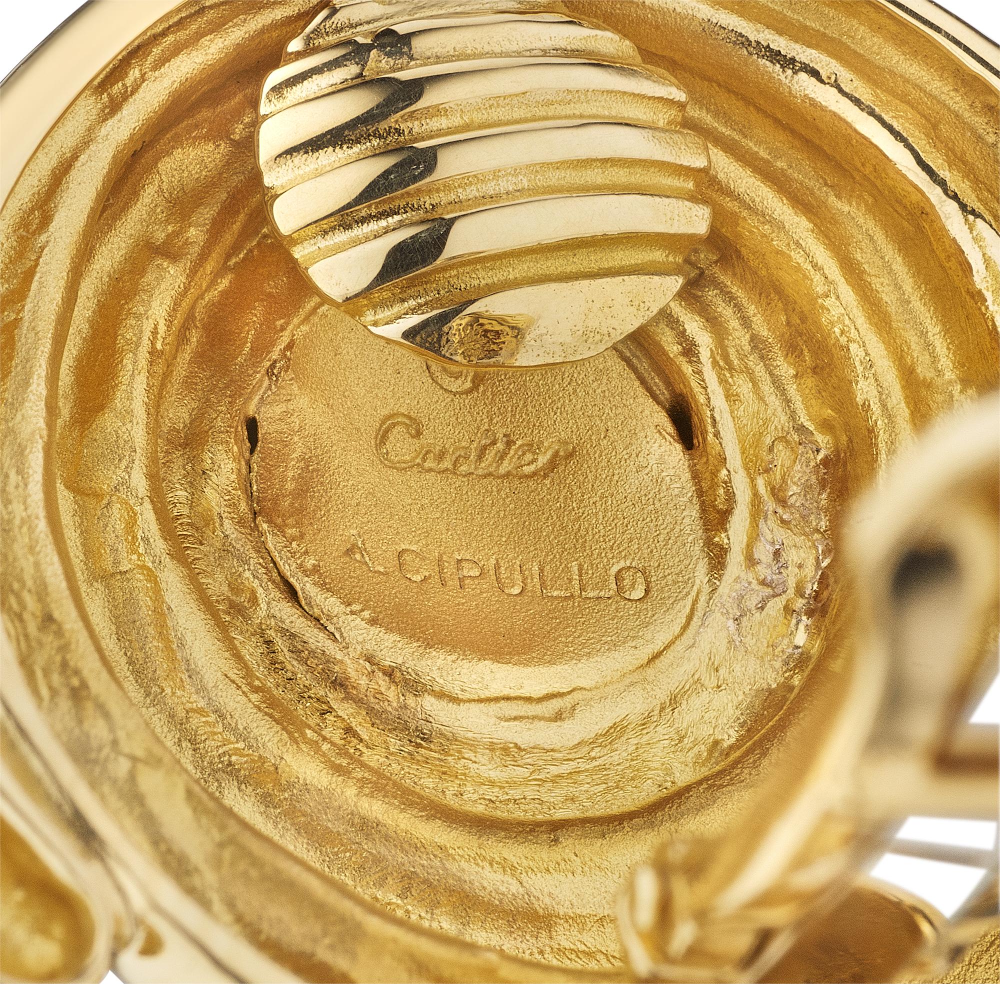Aldo Cipullo Cartier Gold Sputnik Clip Earrings In Excellent Condition For Sale In Greenwich, CT