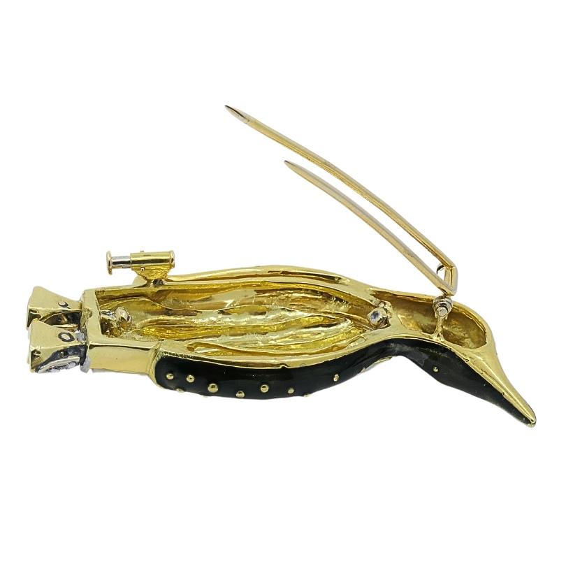 Aldo Cipullo for Cartier Brooch Penguin Enamel Diamond 18K Gold For Sale 2
