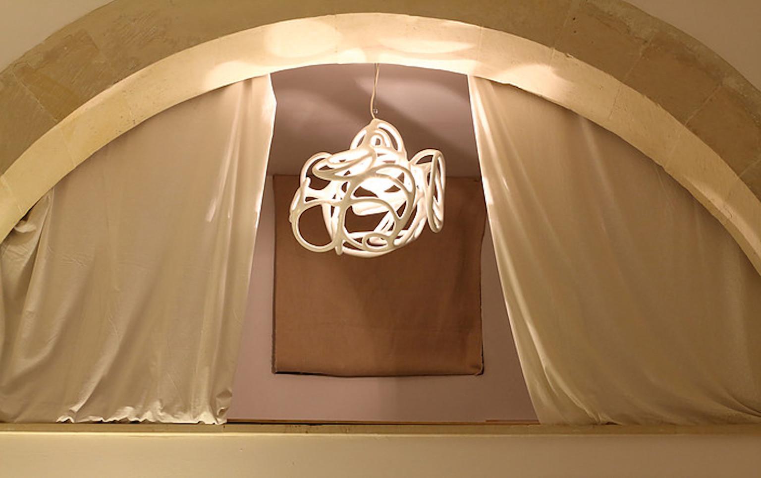 Sculpture lumineuse arabesque d'Aldo Giovannini Alias Alkreado, Italie en vente 2