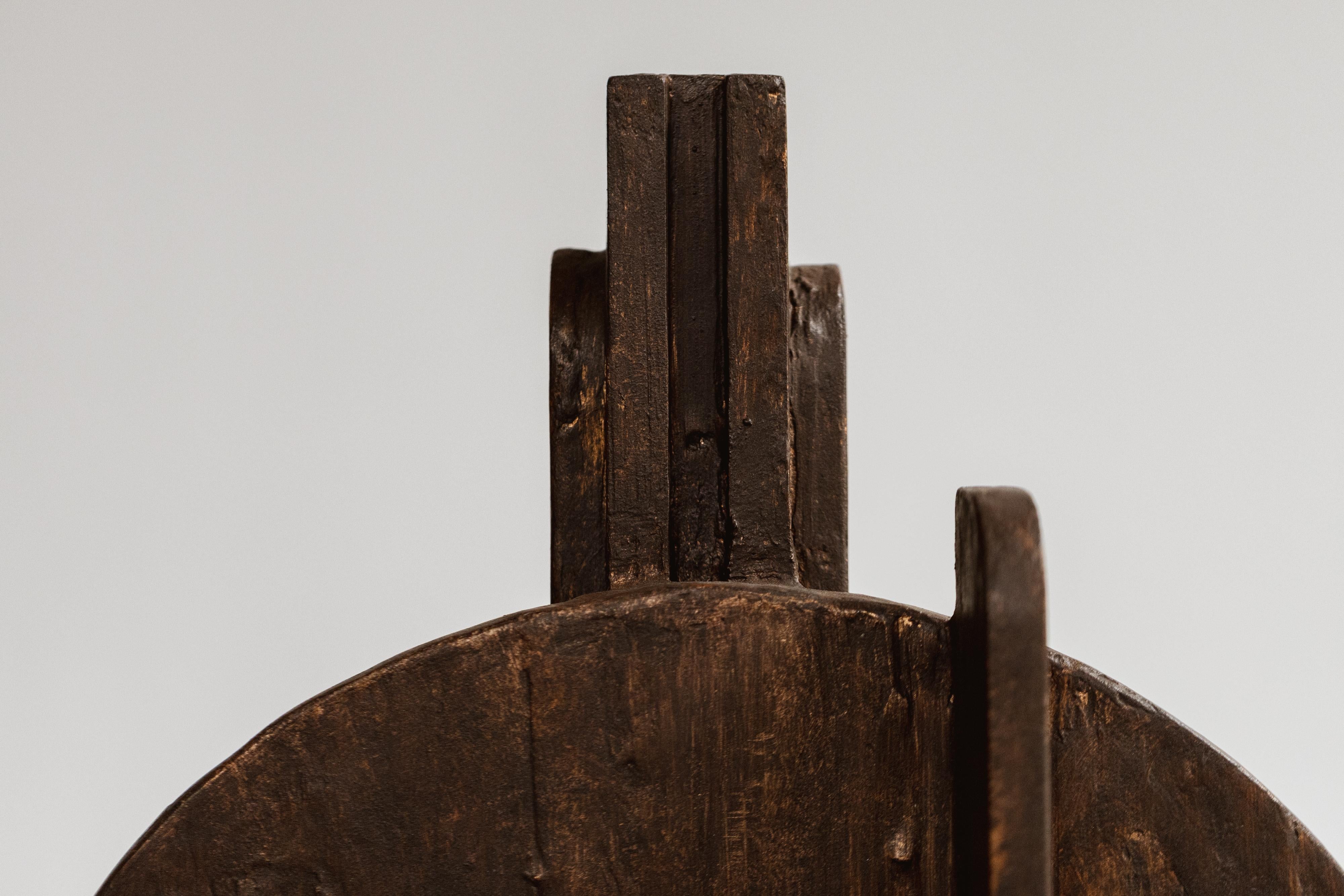 Legno Totem scultoreo in legno verniciato di Aldo Guarnieri, 1970 in vendita