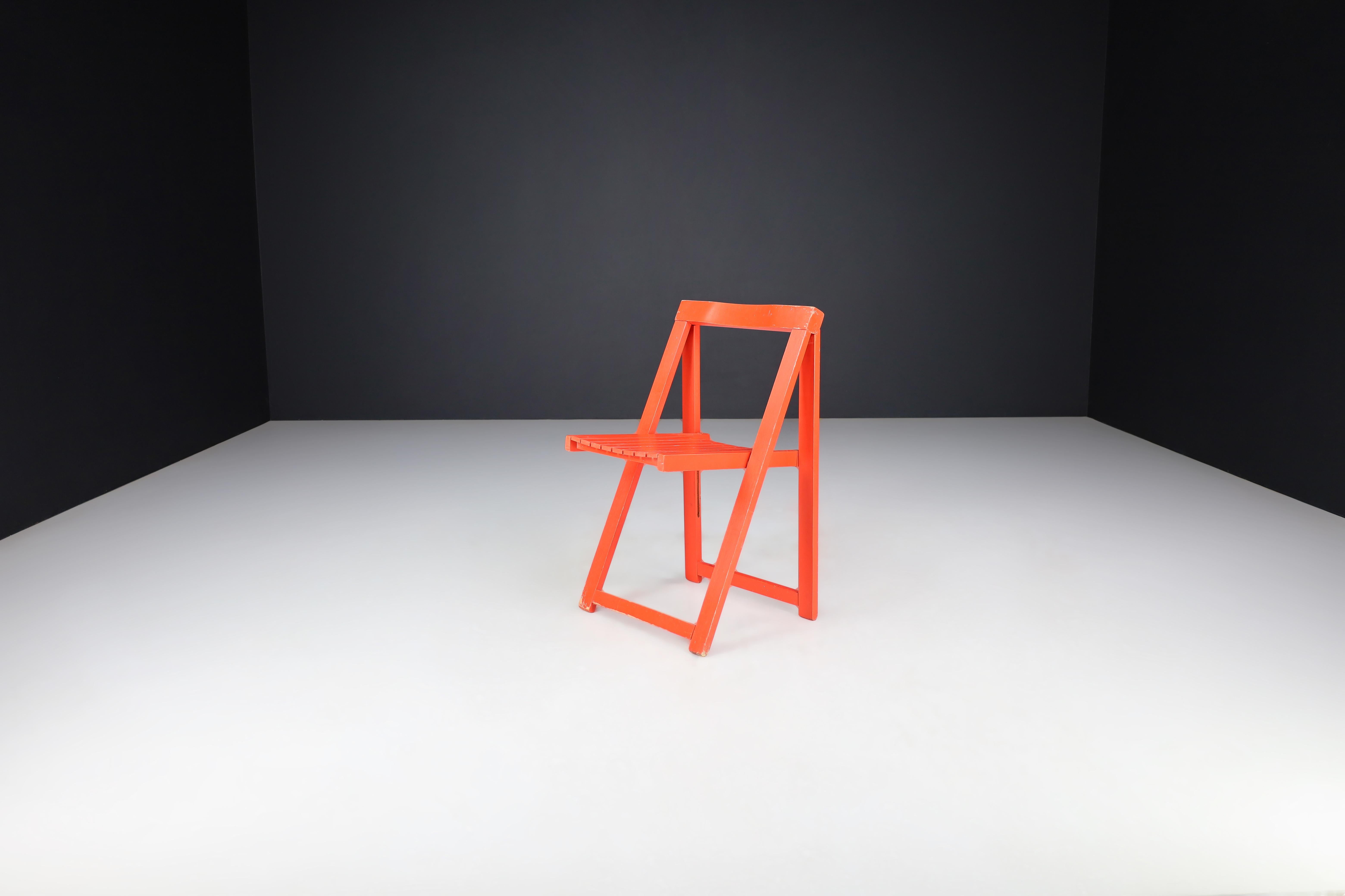 Rot lackierte klappbare Stühle von Aldo Jacober für Alberto Bazzani, Italien, 1960, Set / 12 im Angebot 1