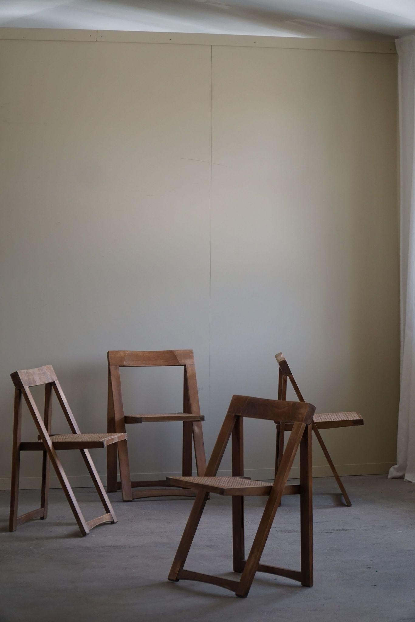 Mid-Century Modern Aldo Jacober, ensemble de 4 chaises pliantes avec sièges en rotin, moderne italien, années 1960 en vente