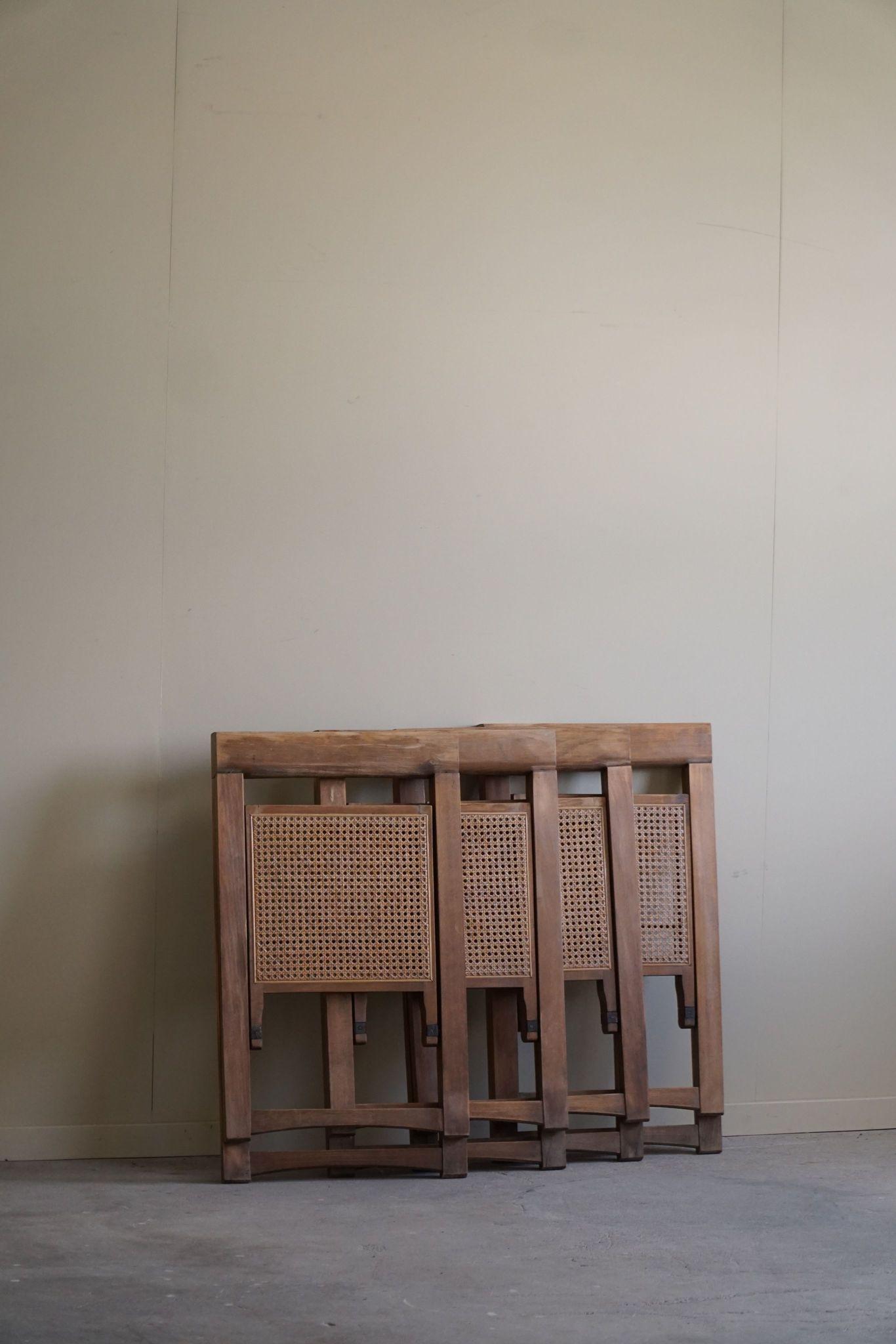 Aldo Jacober, ensemble de 4 chaises pliantes avec sièges en rotin, moderne italien, années 1960 Bon état - En vente à Odense, DK