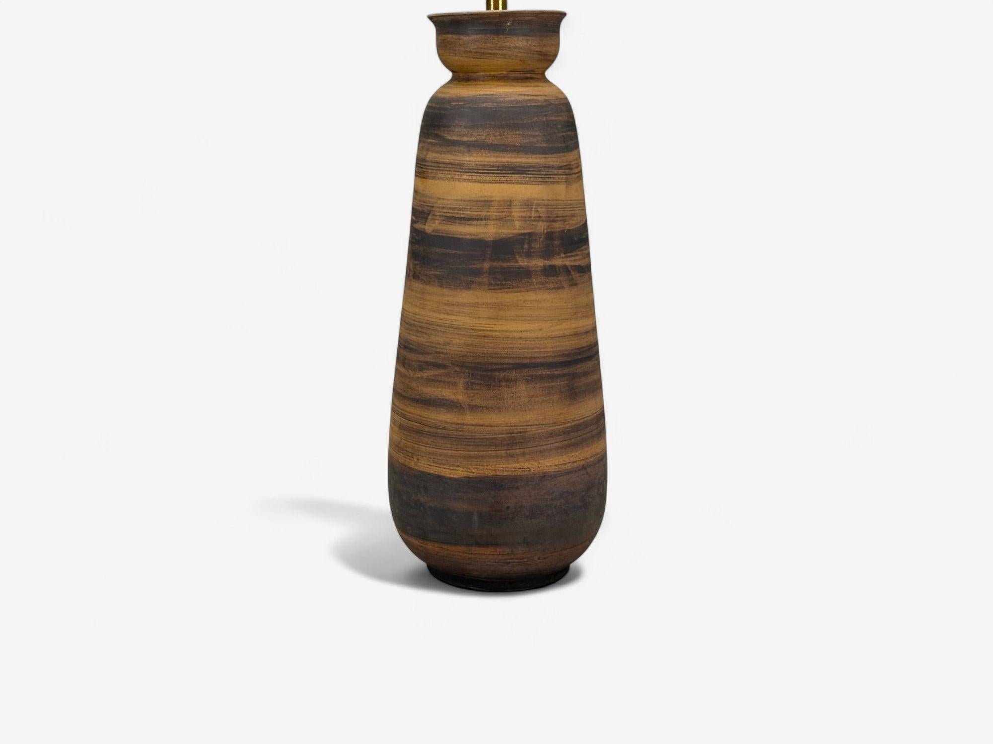 Aldo Londi Bitossi, cerámica, latón, lámpara de sobremesa, Italia, años 50 en Bueno estado para la venta en Manhasset, NY