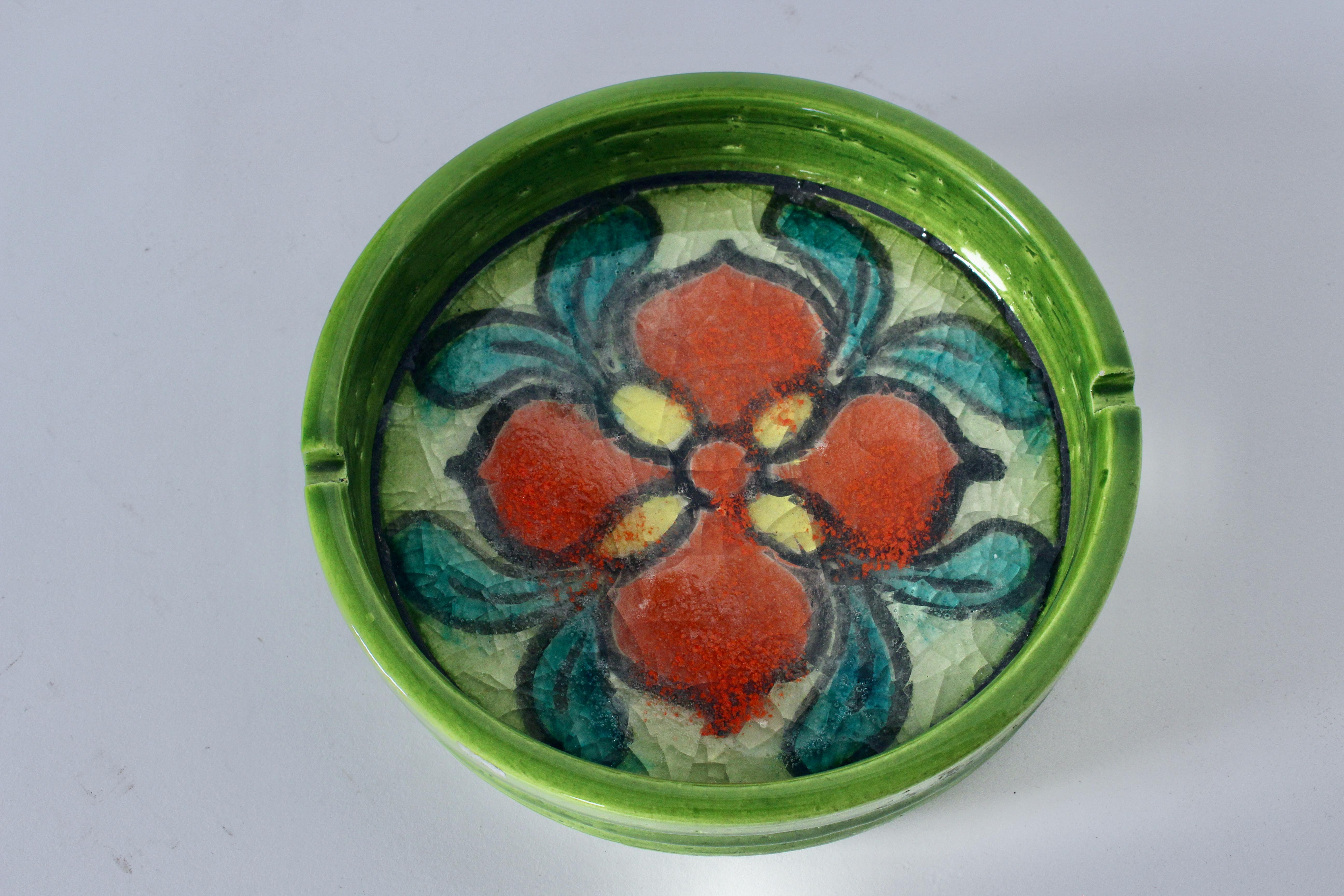 Cenicero de cerámica Aldo Londi Bitossi Primavera Floral Verde y Rojo en venta 5