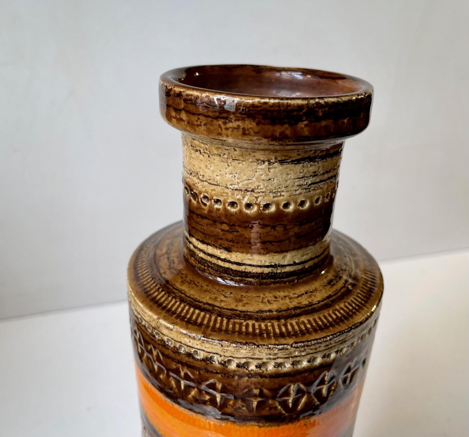Mid-Century Modern Aldo Londi - Bitossi for Raymor Glazed Stoneware Vase in Sahara Decor, Italy 60s For Sale
