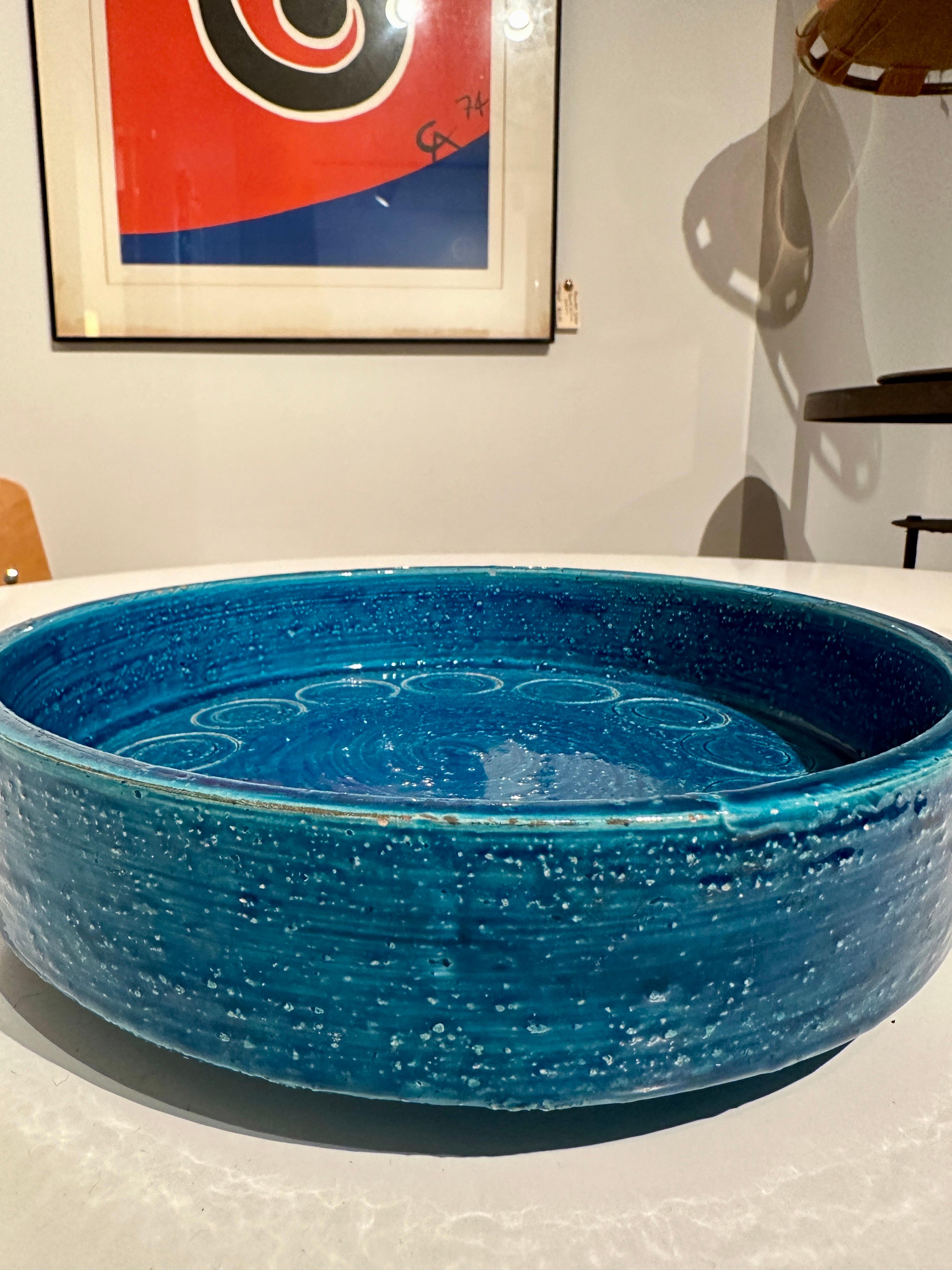 Milieu du XXe siècle Bol rond Rimini Blu en céramique Aldo Londi Bitossi en vente