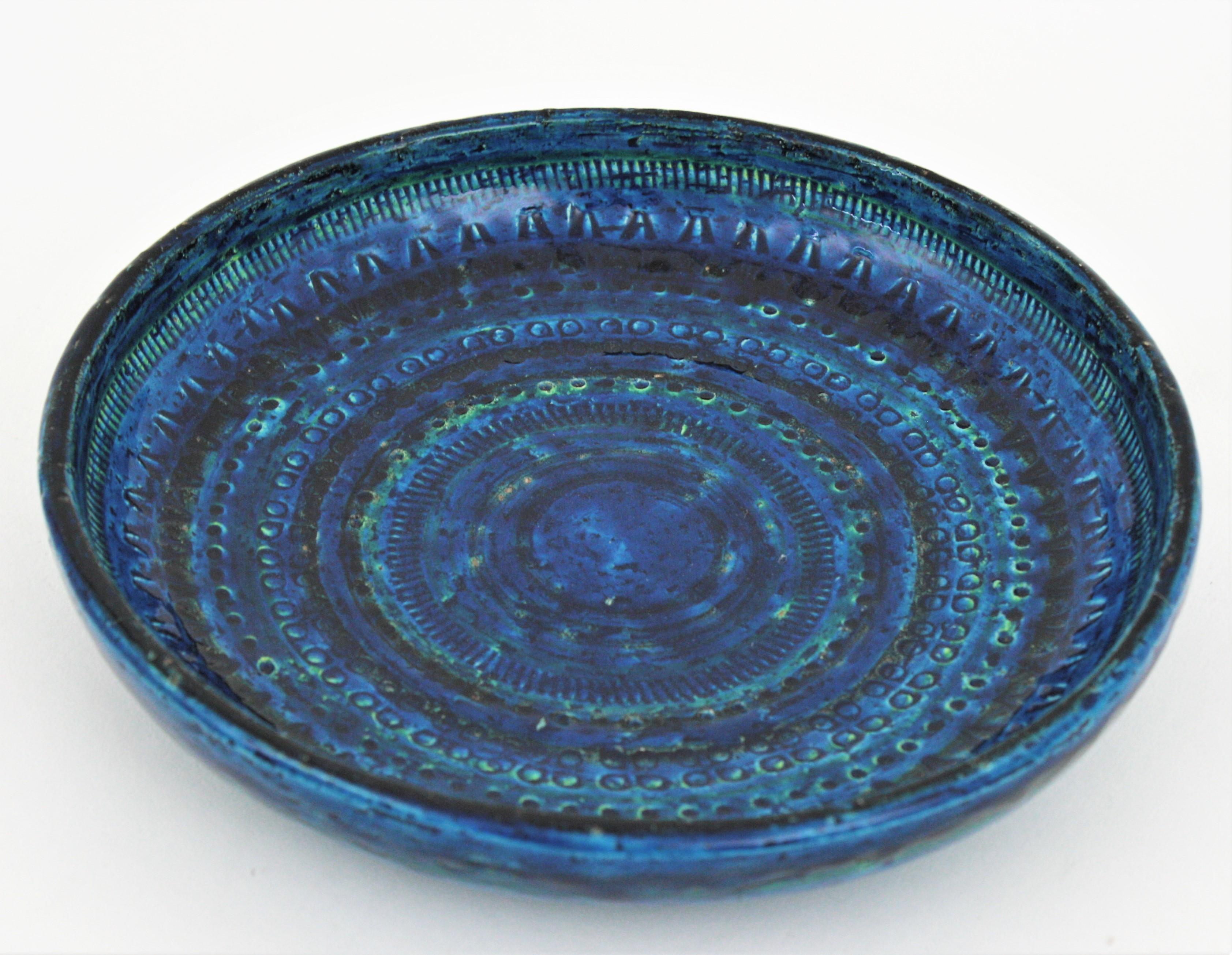Mid-Century Modern Aldo Londi Bitossi Rimini Blue Glazed Ceramic Round Dish or Bowl, Italy, 1950s