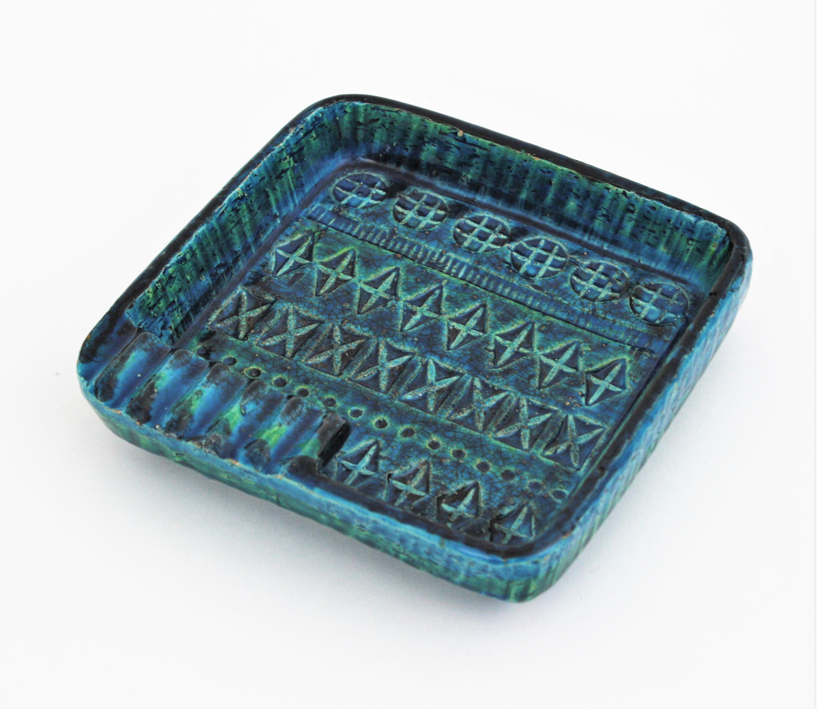 Quadratischer Aschenbecher aus blau glasierter Keramik von Aldo Londi Bitossi Rimini, Italien, 1960er Jahre im Zustand „Gut“ im Angebot in Barcelona, ES