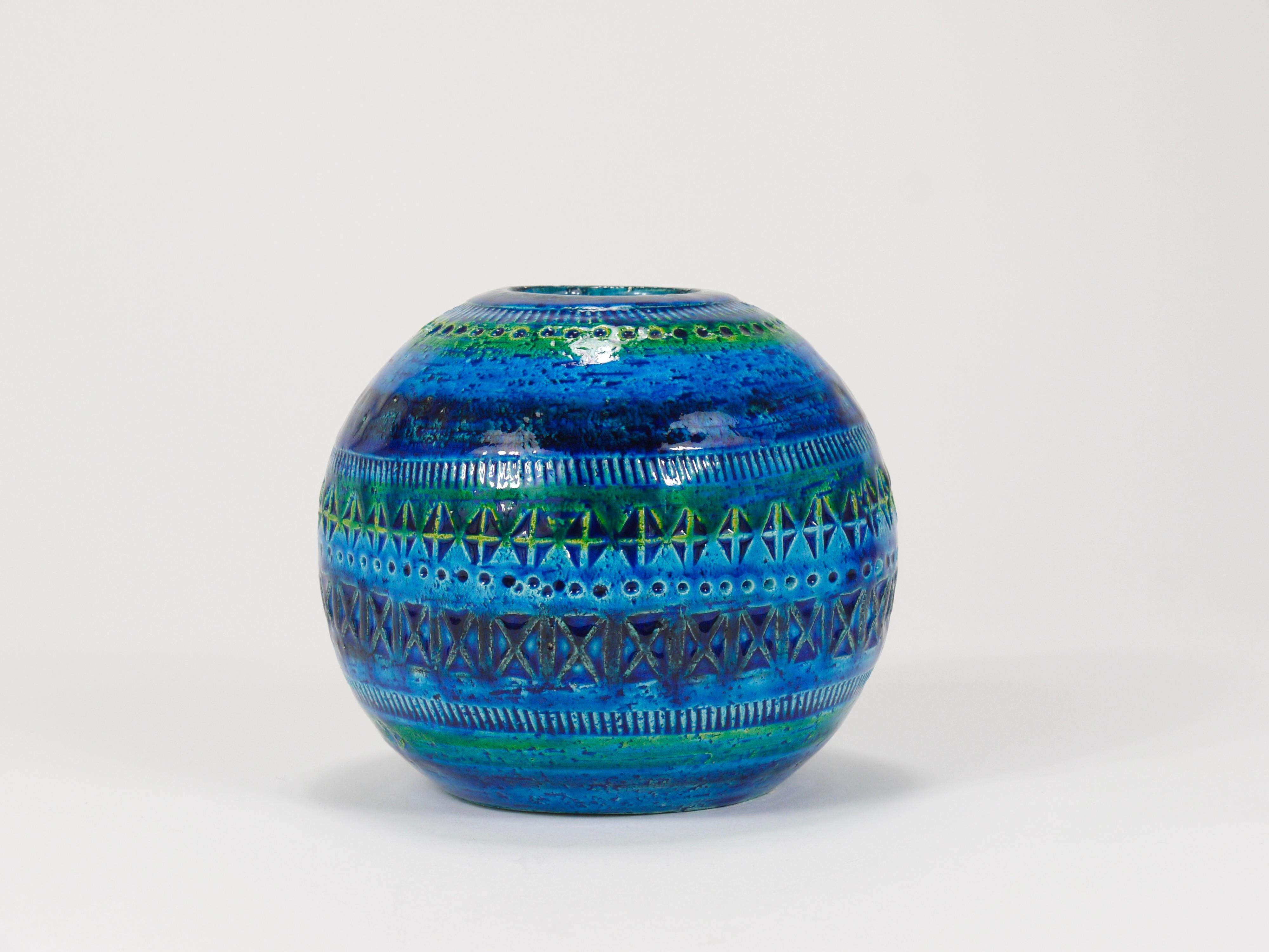 Mid-Century Modern Aldo Londi Bitossi Vase Ball and Ball en céramique émaillée bleue du milieu du siècle, Italie, 1950 en vente