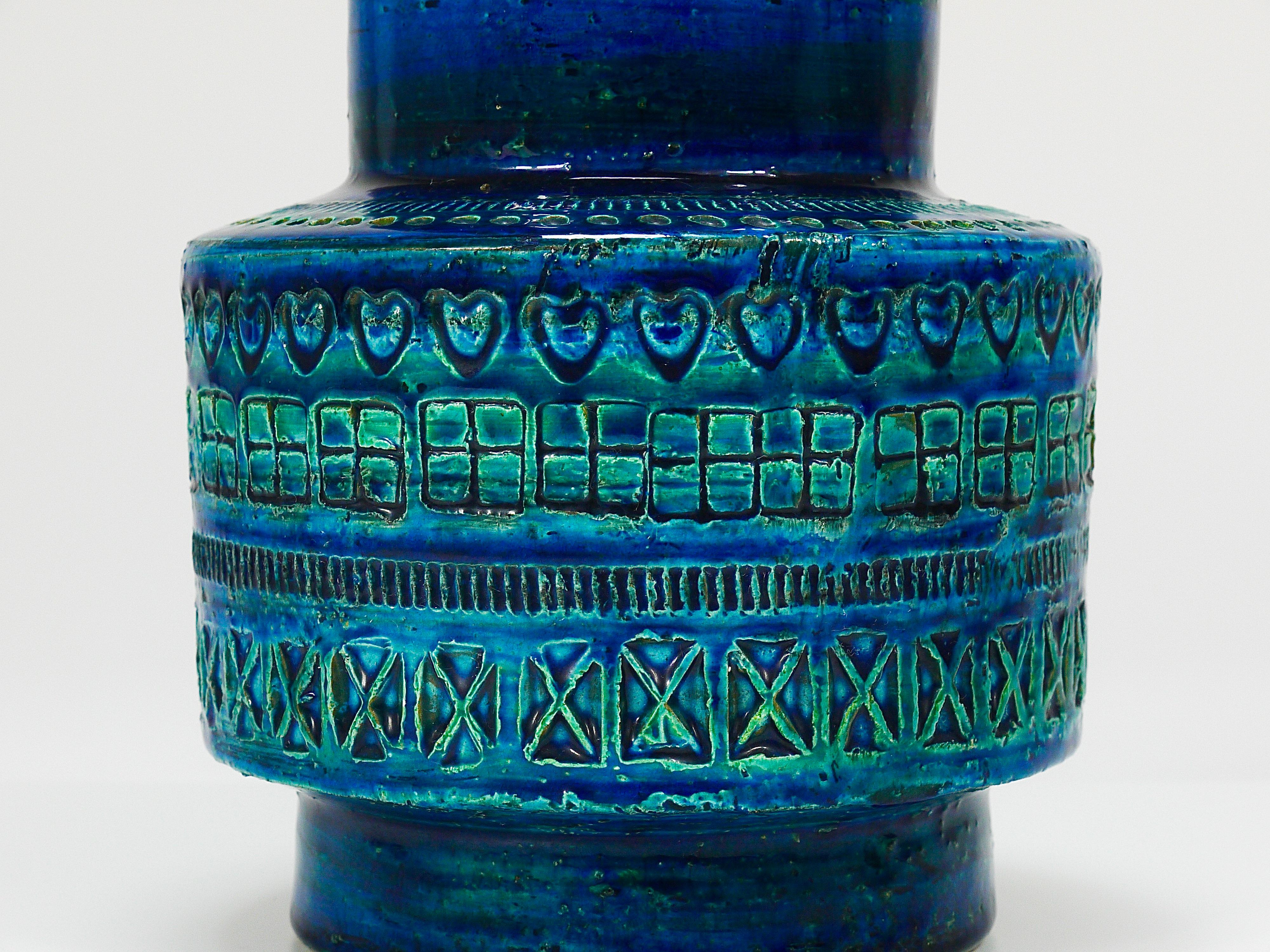 Hand-Crafted Aldo Londi Bitossi Rimini Blue Glazed Mid-Century Ceramic Vase, Italy, 1950s