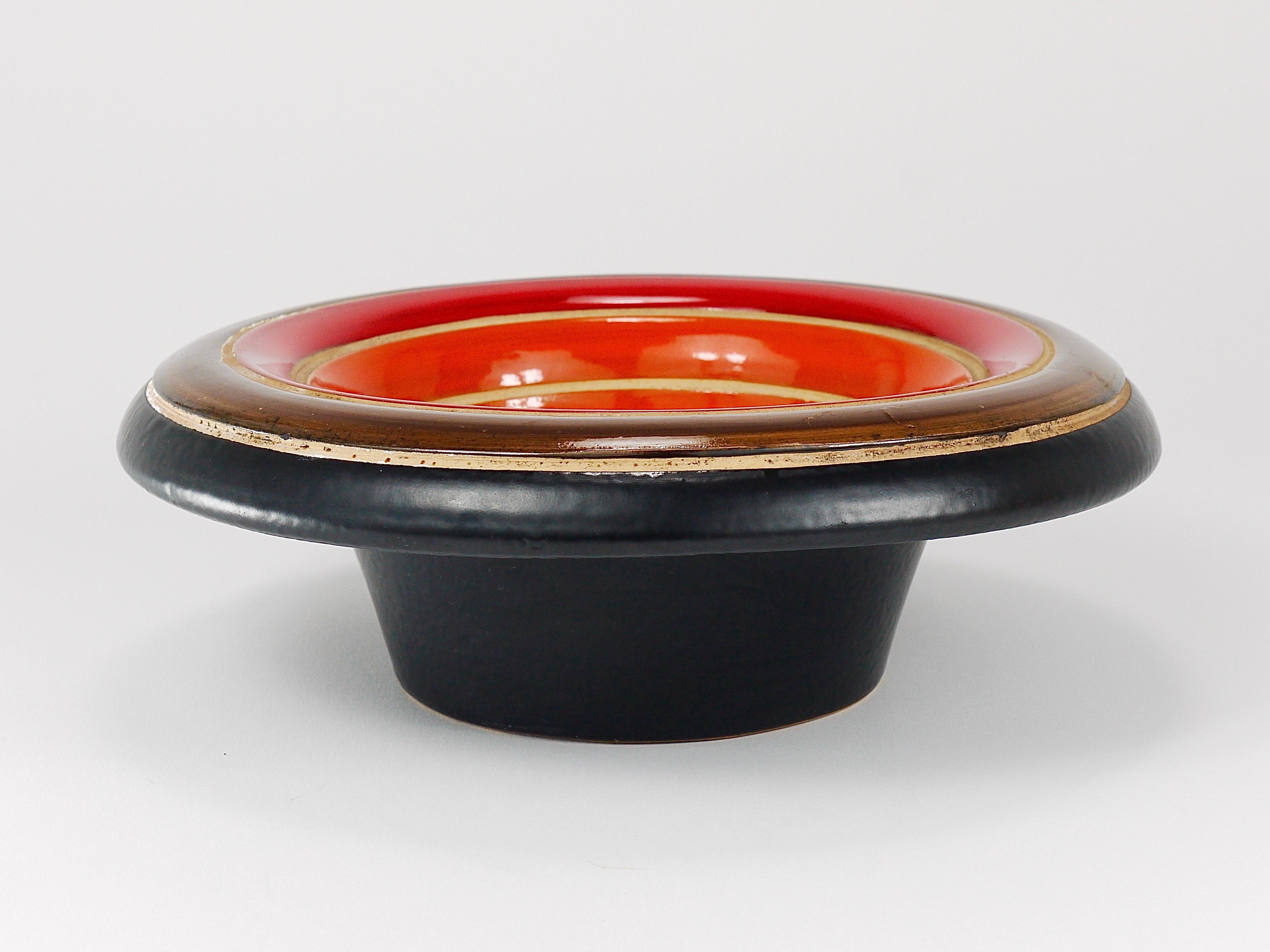 20ième siècle Bol de centre de table en céramique rayé du milieu du siècle dernier, Aldo Londi Bitossi, Italie, années 1960 en vente