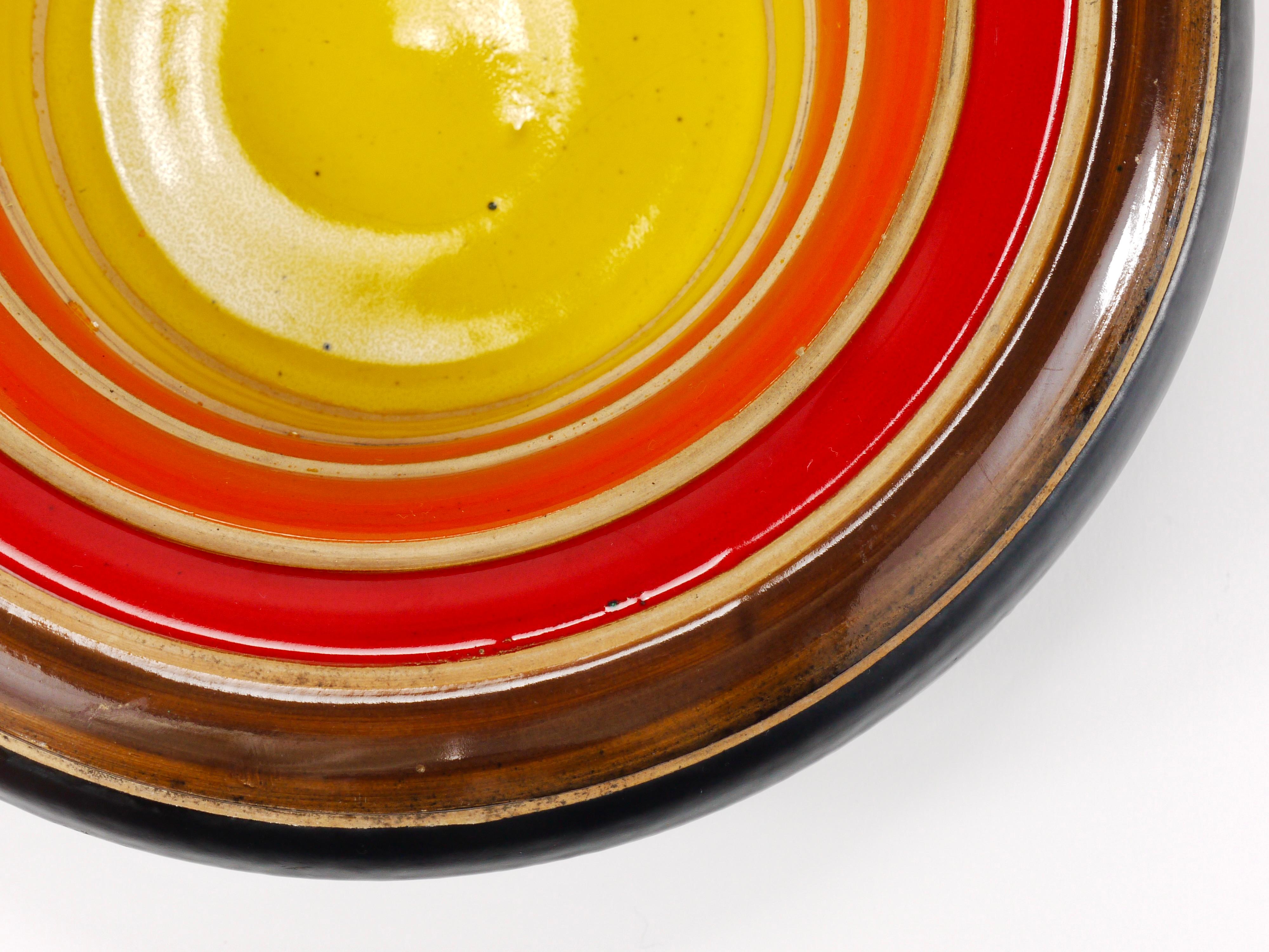 Céramique Bol de centre de table en céramique rayé du milieu du siècle dernier, Aldo Londi Bitossi, Italie, années 1960 en vente