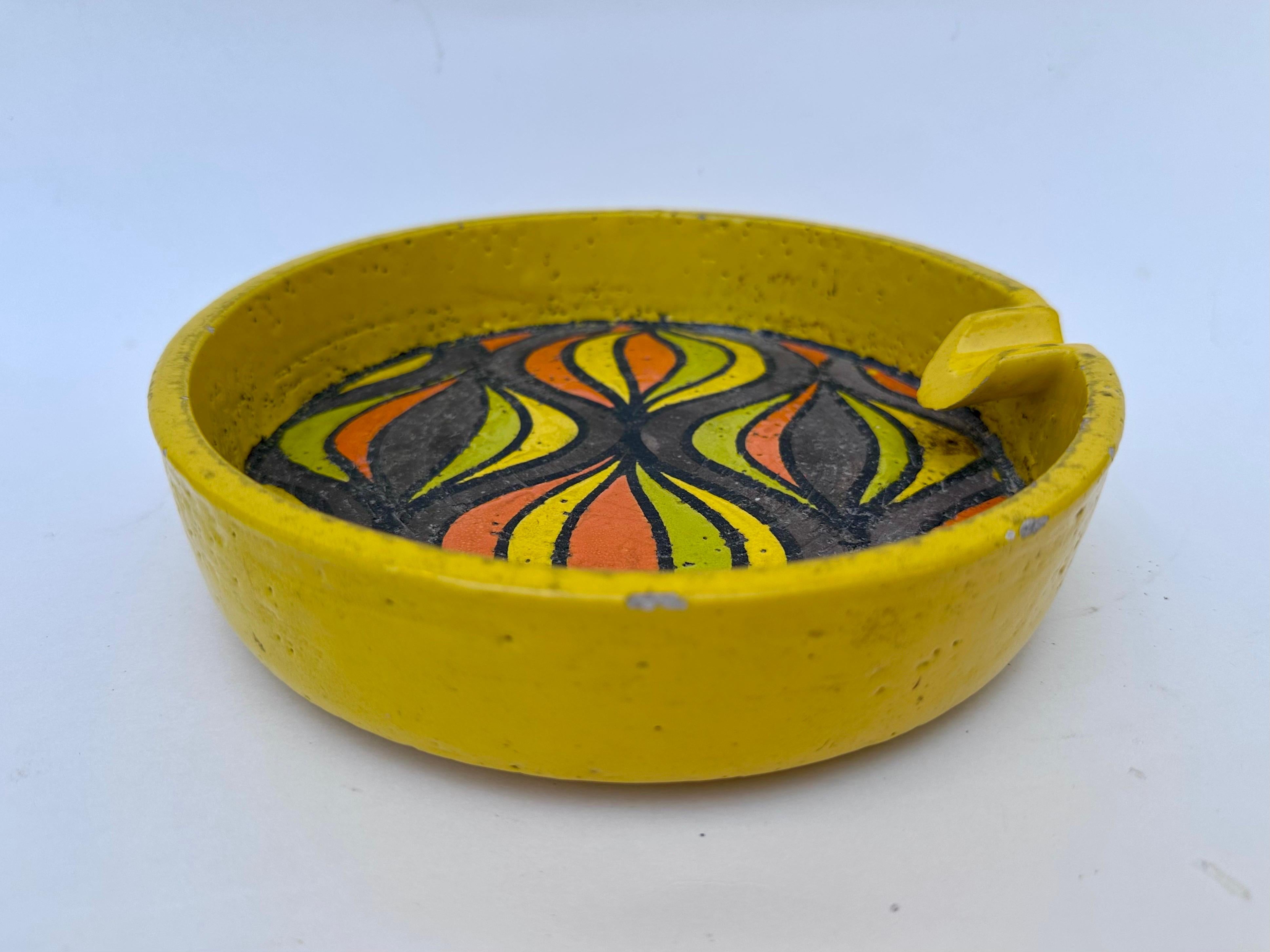 Mid-Century Modern Aldo Londi Bitossi Cendrier à oignon jaune Italie Poterie Plat Rosanthal Netter en vente