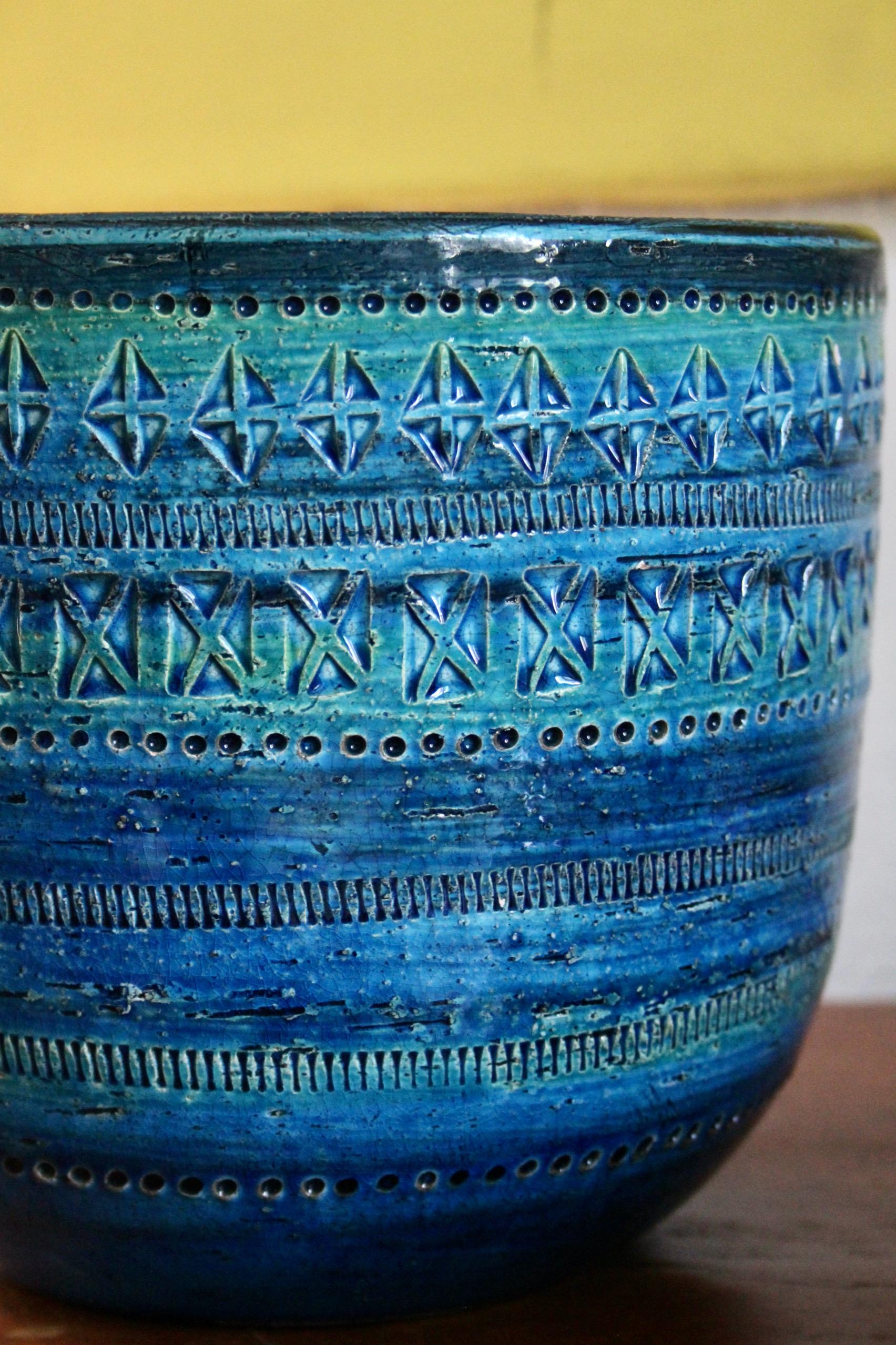 Aldo Londi blue ceramic vase In Good Condition For Sale In grand Lancy, CH