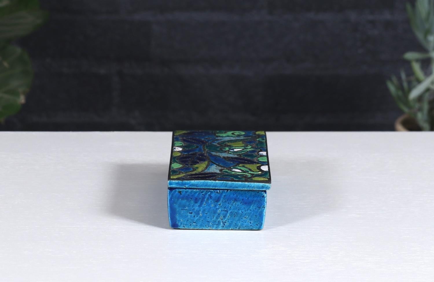 Aldo Londi Blue Glazed Ceramic Floral Lidded Box In Excellent Condition In Los Angeles, CA