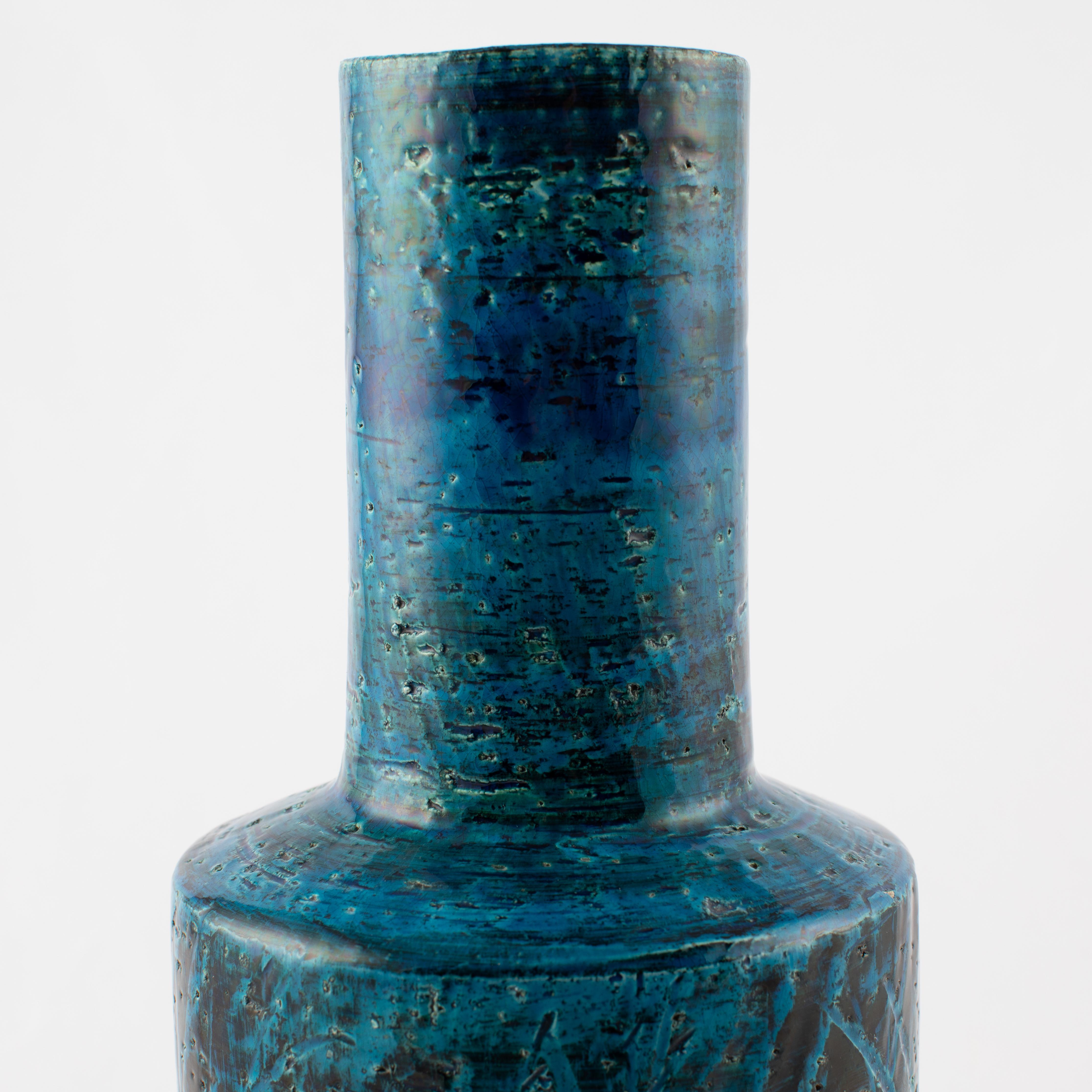 Mid-20th Century Aldo Londi for Bitossi Blue and Black Cylindrical Vase, circa 1960s For Sale