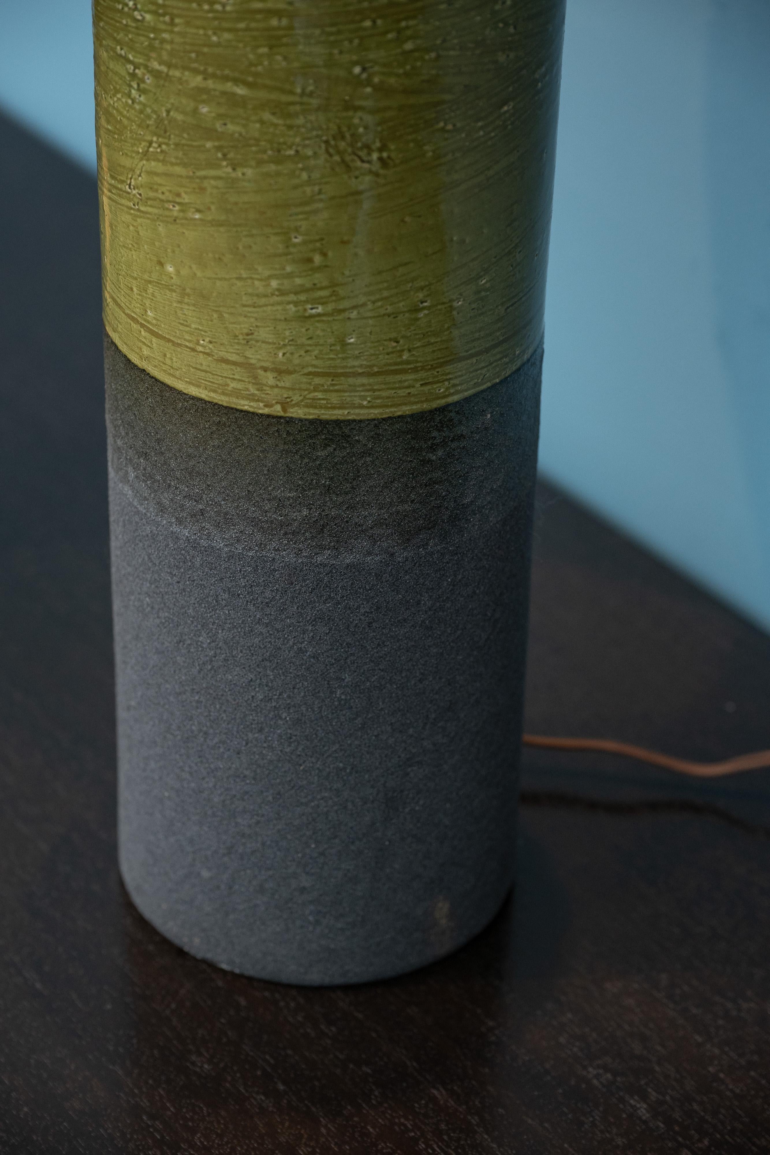 Aldo Londi for Bitossi Ceramic Table Lamp, Italy In Good Condition For Sale In San Francisco, CA