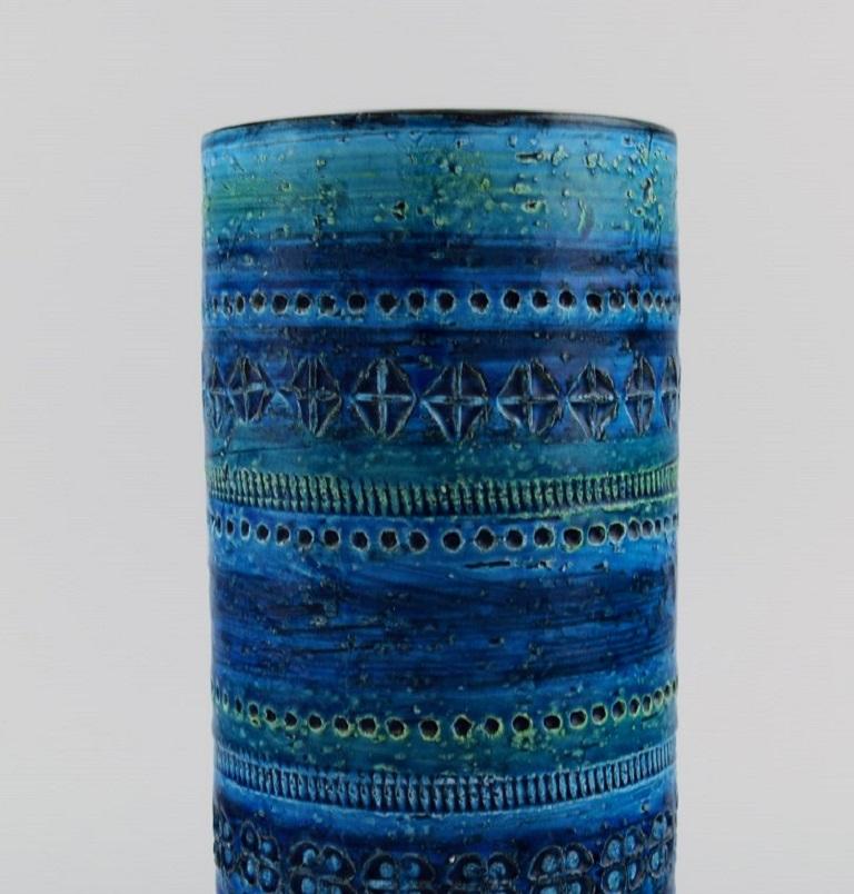 Aldo Londi for Bitossi, Cylindrical Vase in Rimini-Blue Glazed Ceramics In Excellent Condition In Copenhagen, DK