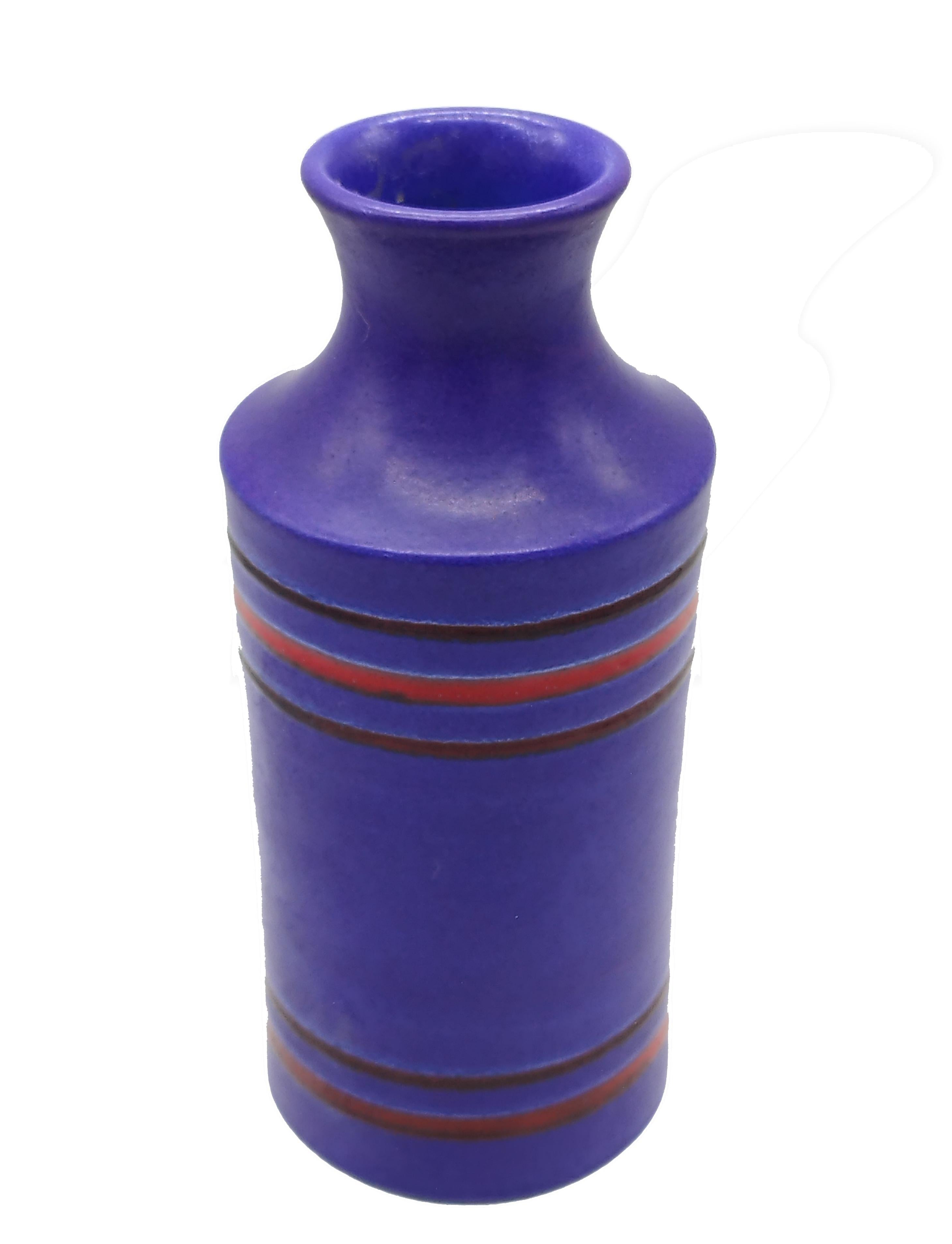 Zylindrische Vase aus einer Serie von Aldo Londi für Bitossi mit abwechselnden horizontalen Streifen aus verschiedenen Glasuren und Texturen aus den 1960er Jahren.