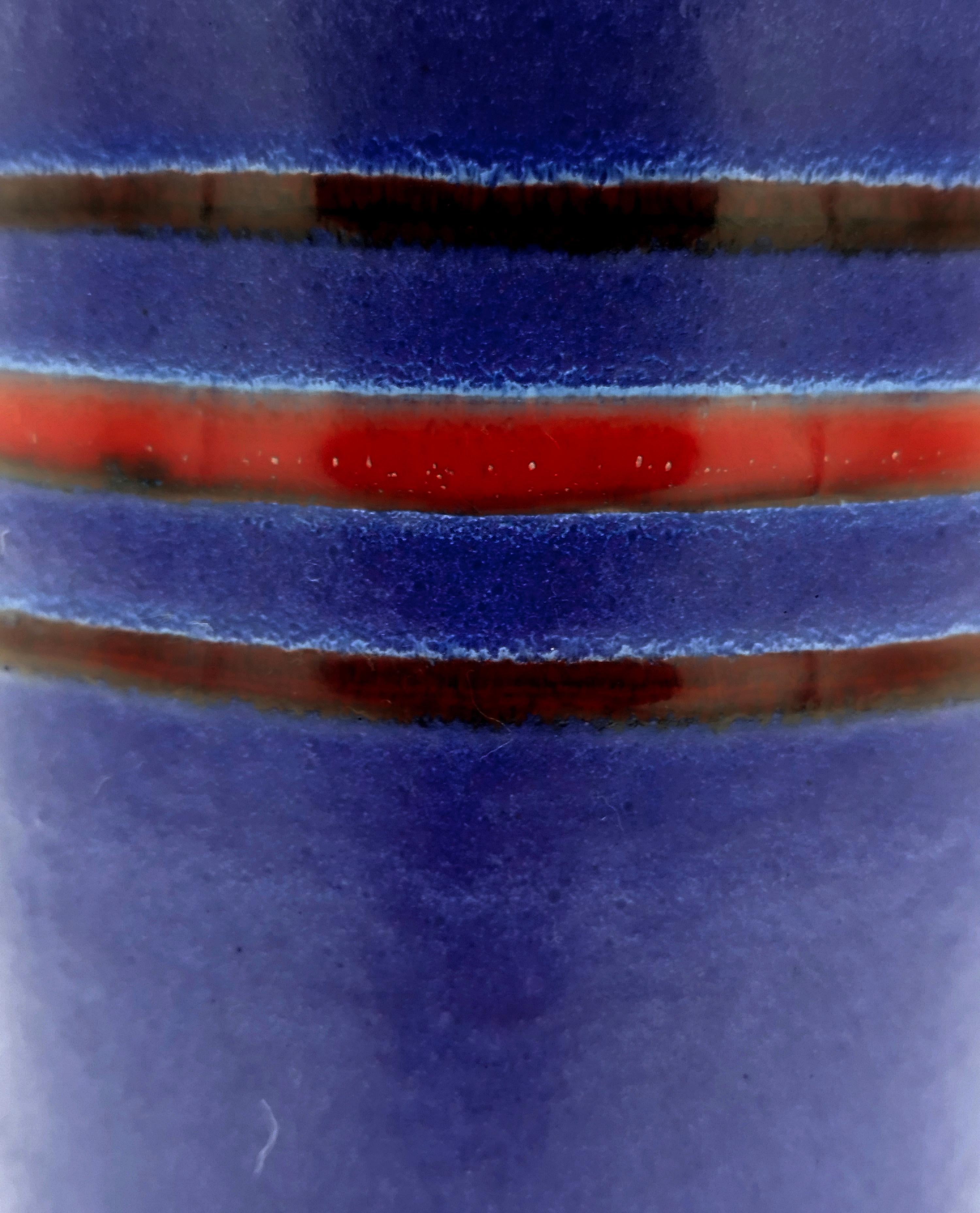 Glasierte lila Keramikvase von Aldo Londi für Bitossi, Italien 1960er Jahre im Zustand „Gut“ im Angebot in Naples, IT