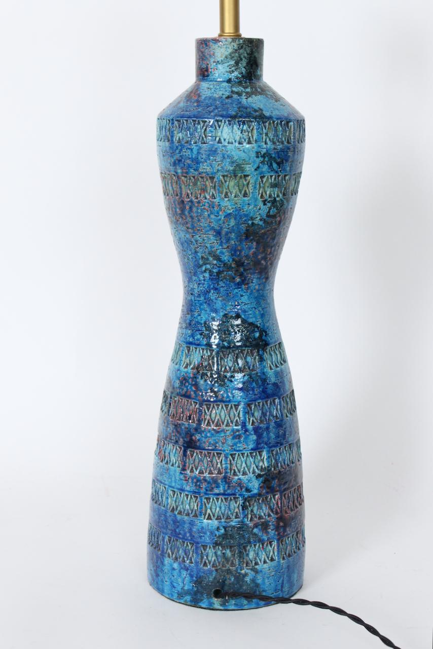 Aldo Londi for Bitossi Incised Rimini Blue Toned Pottery Table Lamp, 1950's For Sale 2