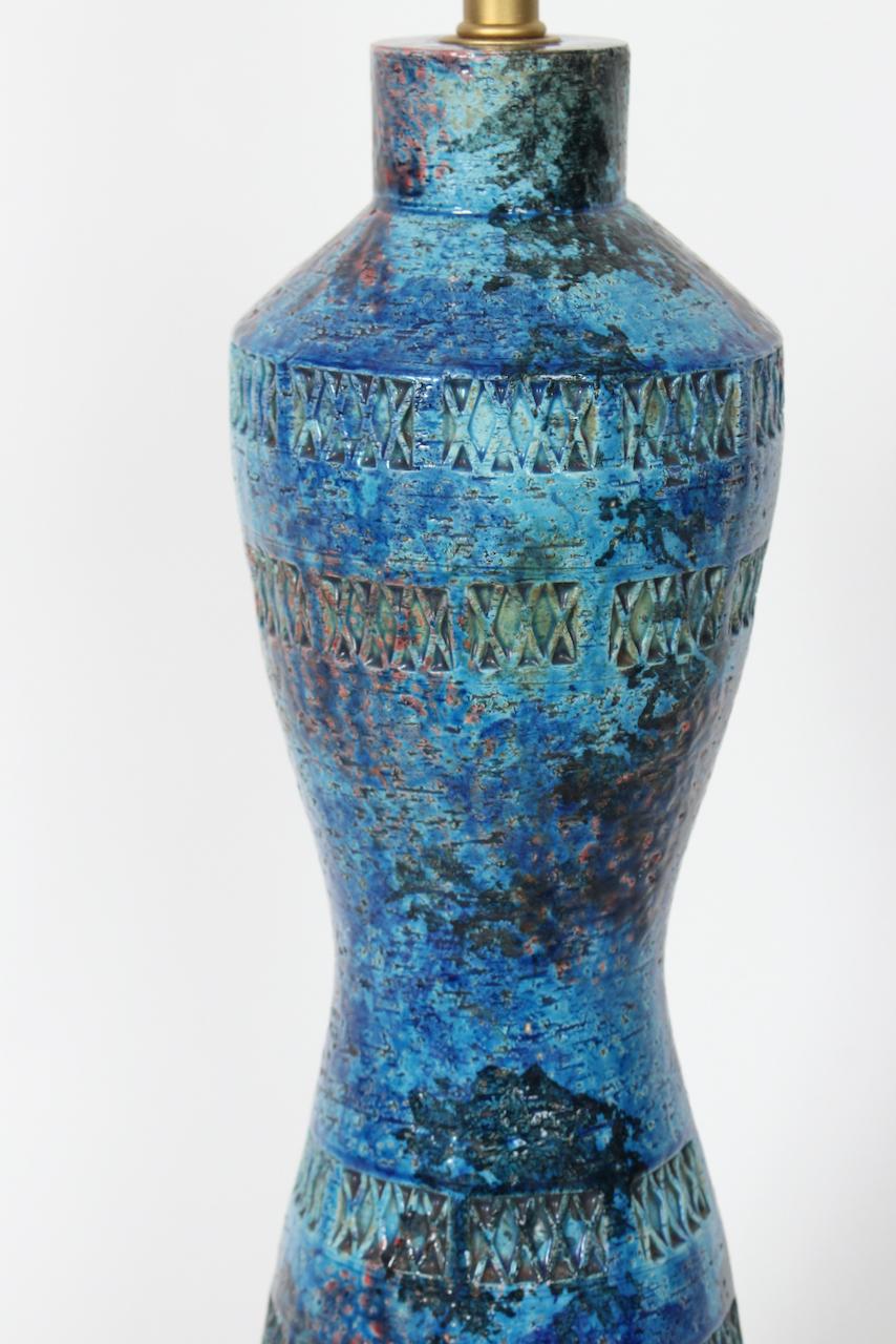 Aldo Londi for Bitossi Incised Rimini Blue Toned Pottery Table Lamp, 1950's For Sale 5