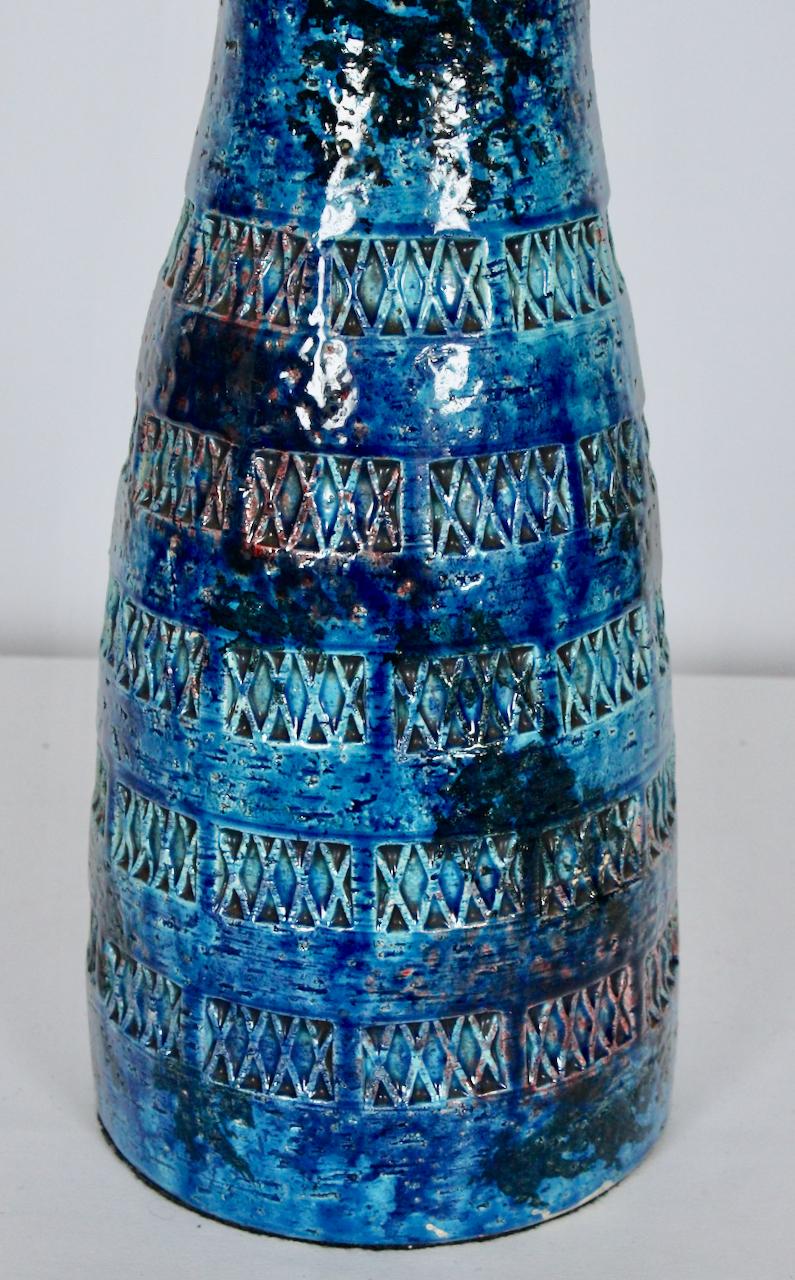 Aldo Londi for Bitossi Incised Rimini Blue Toned Pottery Table Lamp, 1950's For Sale 7