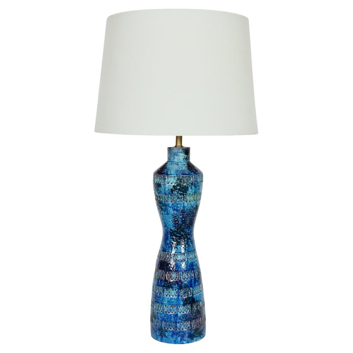 Lampada da tavolo Aldo Londi per Bitossi con incisione Rimini in ceramica blu, anni '50