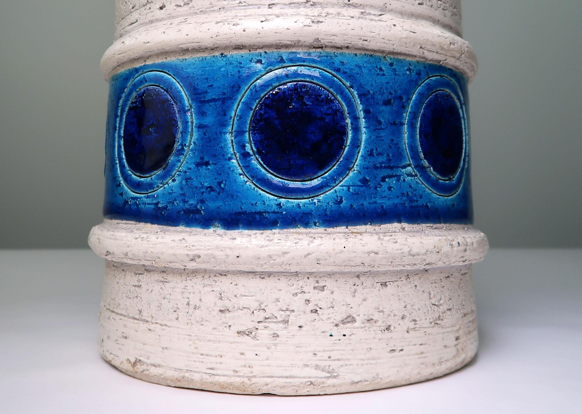 20ième siècle Aldo Londi pour Bitossi Lampe italienne moderne en céramique blanche et bleue, années 1950 en vente