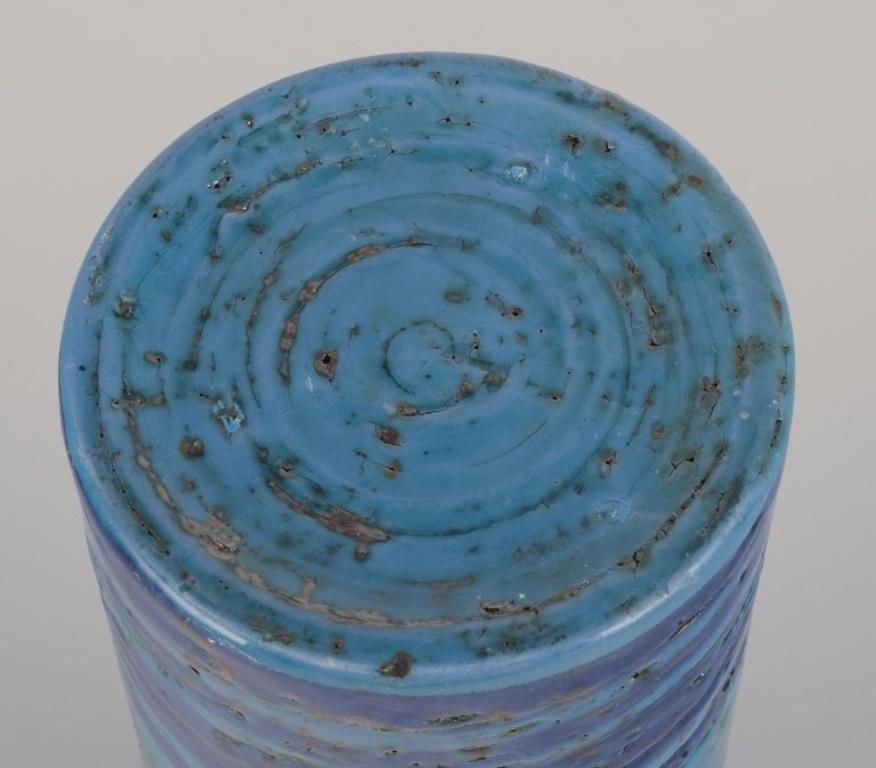 Aldo Londi for Bitossi, Italy. Ceramic vase with green and blue glaze. In Excellent Condition For Sale In Copenhagen, DK