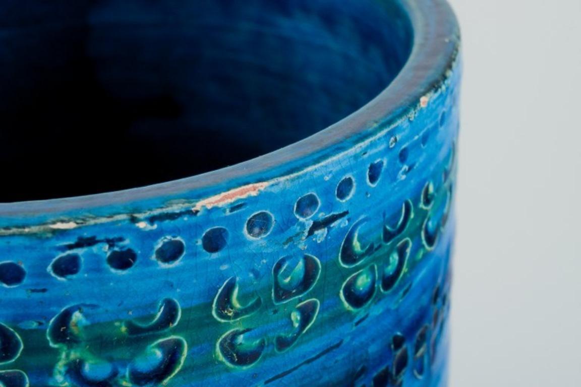 Aldo Londi for Bitossi, Italy. Large cylindrical ceramic vase. In Good Condition In Copenhagen, DK