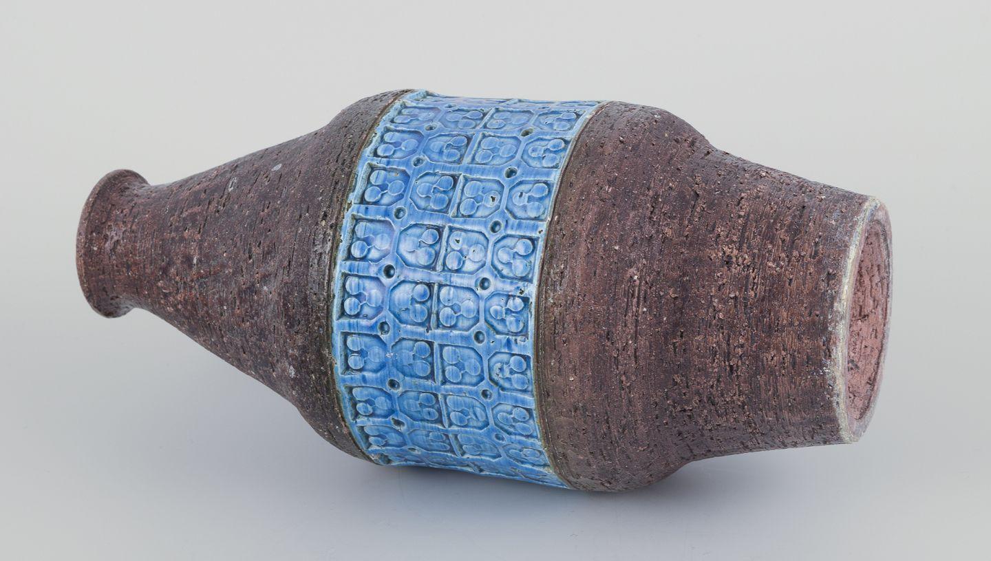 Vernissé Aldo Londi pour Bitossi, Italie. Grand vase en céramique émaillée bleu Rimini. en vente